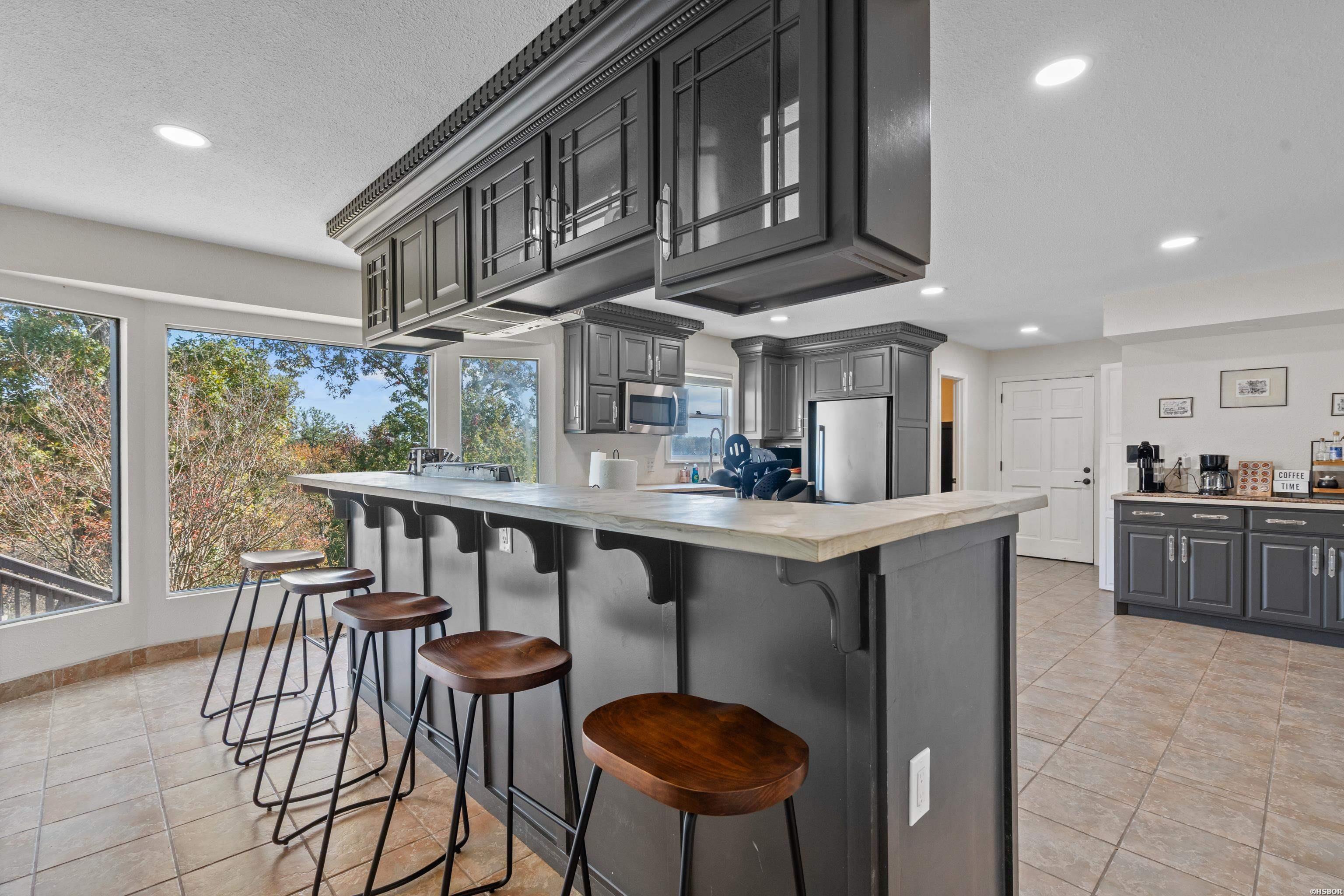 201 Aberina Street Property Photo 11