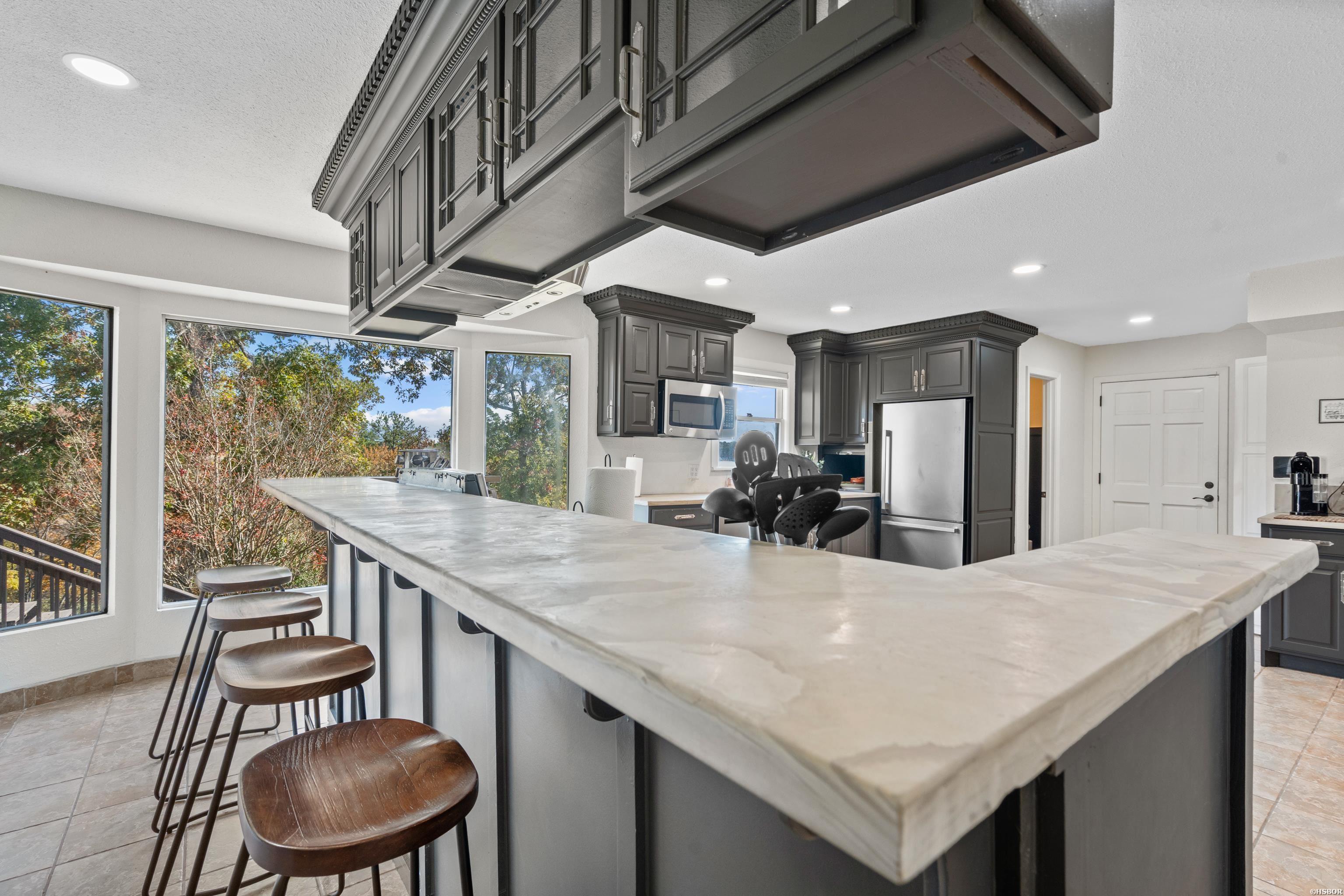 201 Aberina Street Property Photo 12