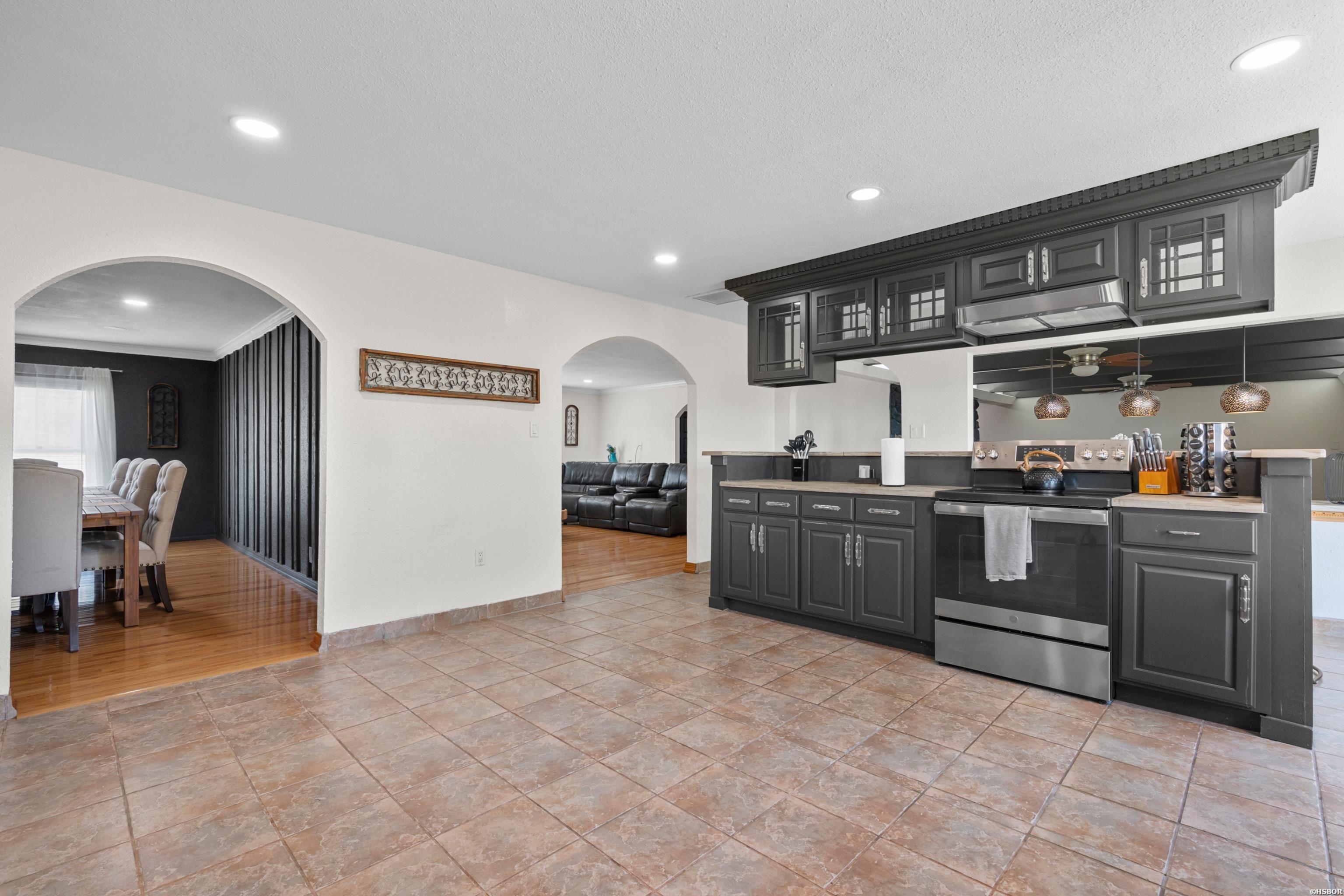 201 Aberina Street Property Photo 17