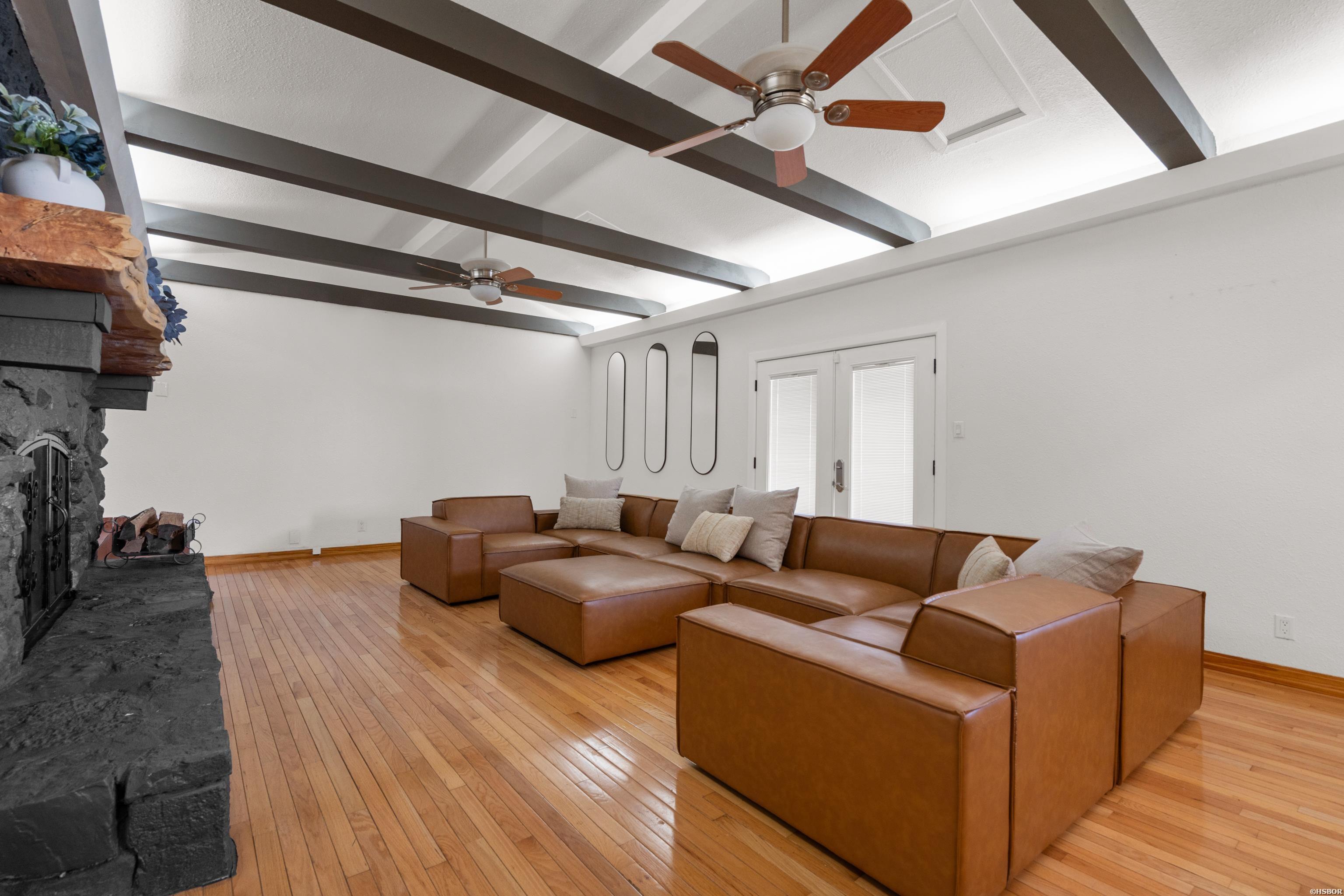 201 Aberina Street Property Photo 23