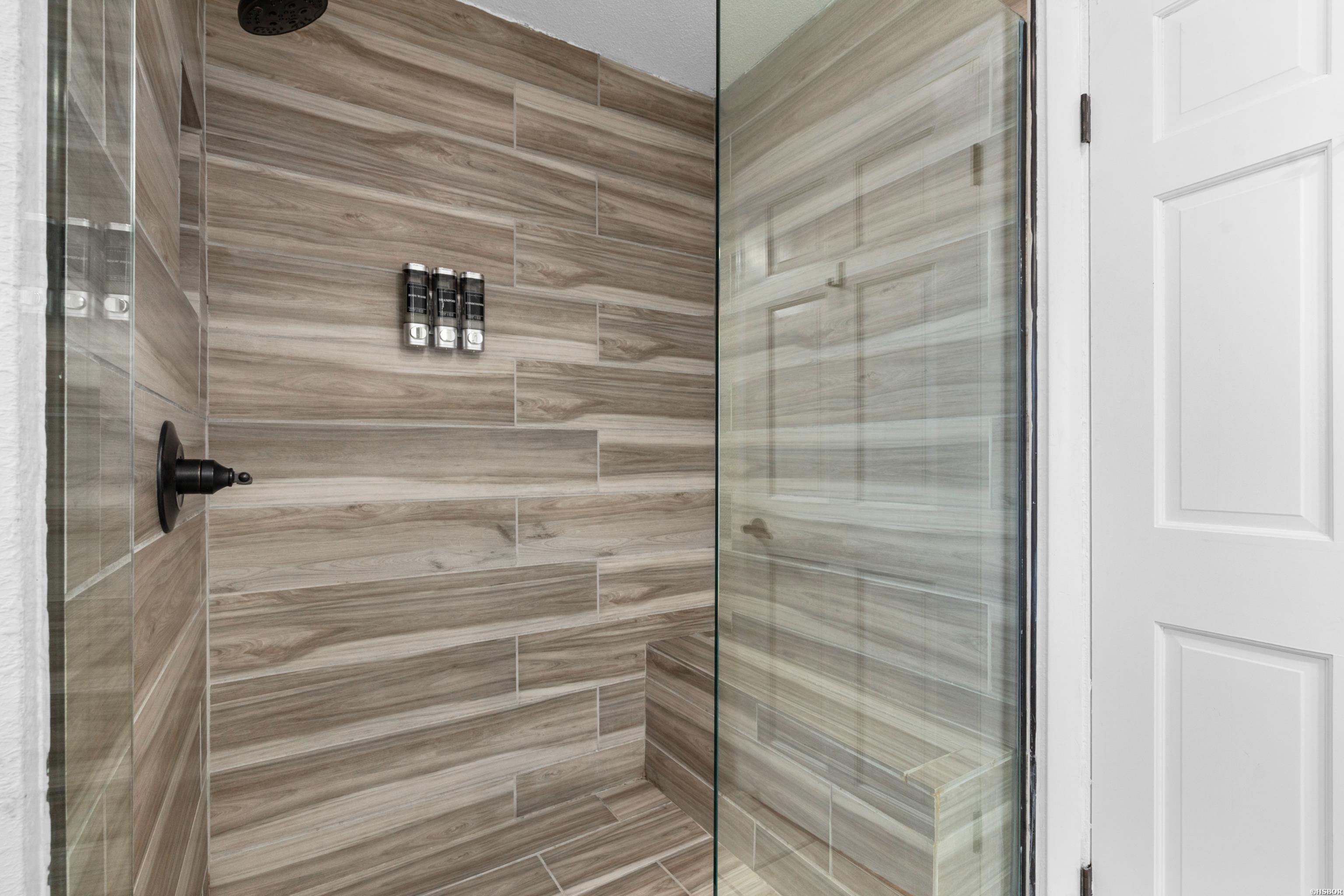 201 Aberina Street Property Photo 33