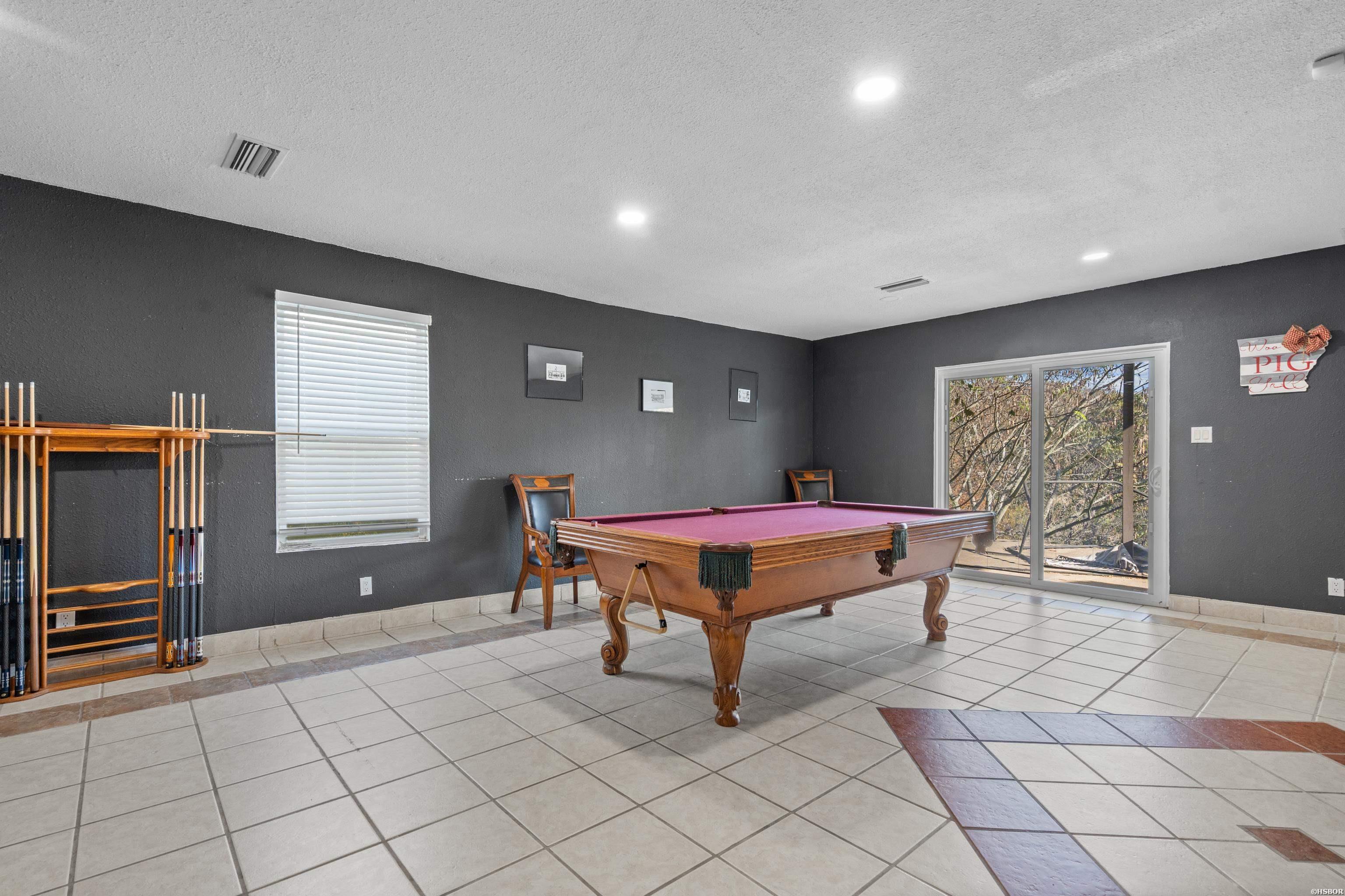 201 Aberina Street Property Photo 43