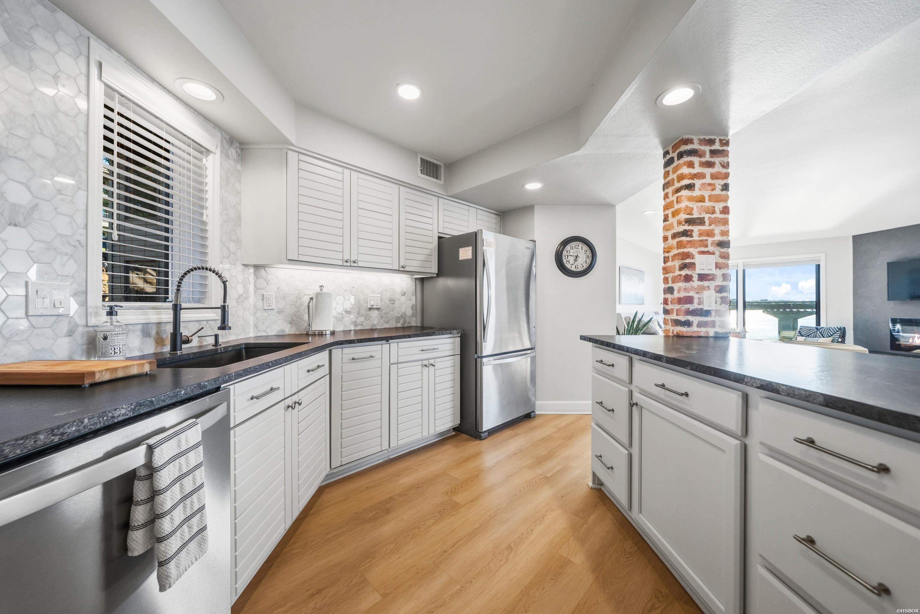 101 Long Island Drive Property Photo 16