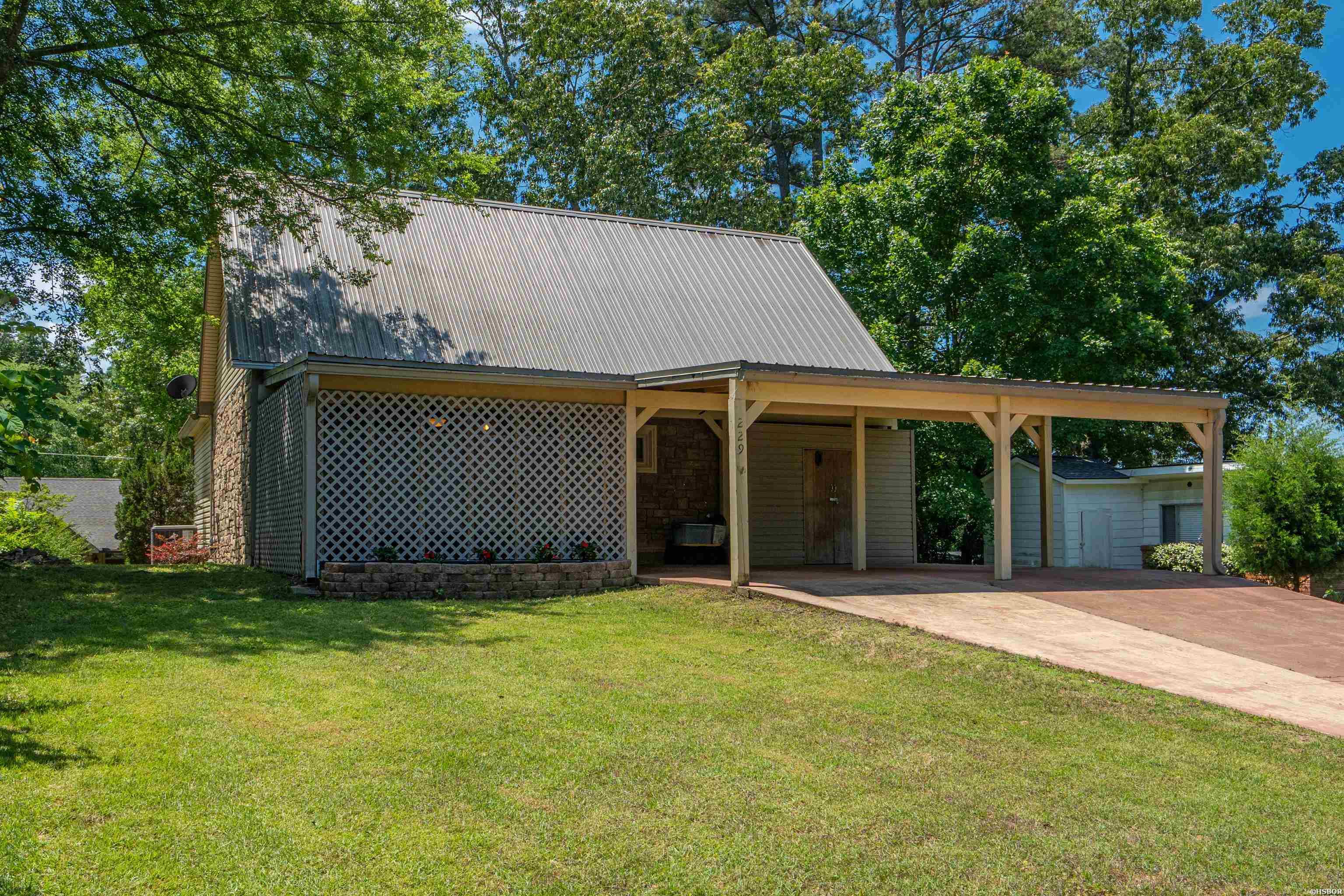 229 Little John Trail Property Photo 49