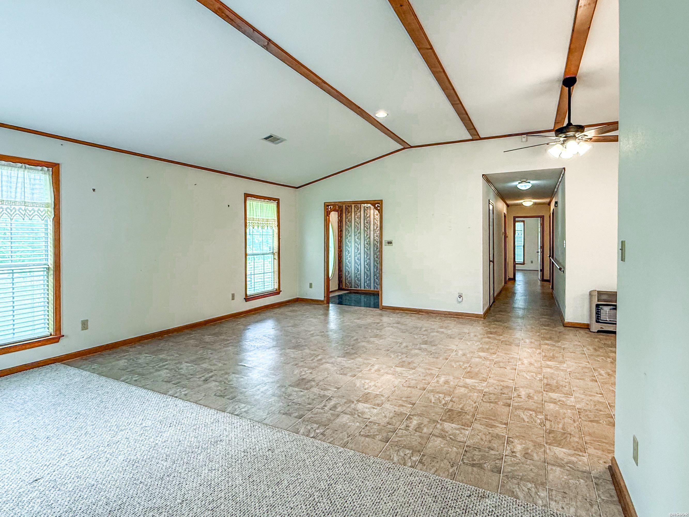 347 Deroche Lane Property Photo 8