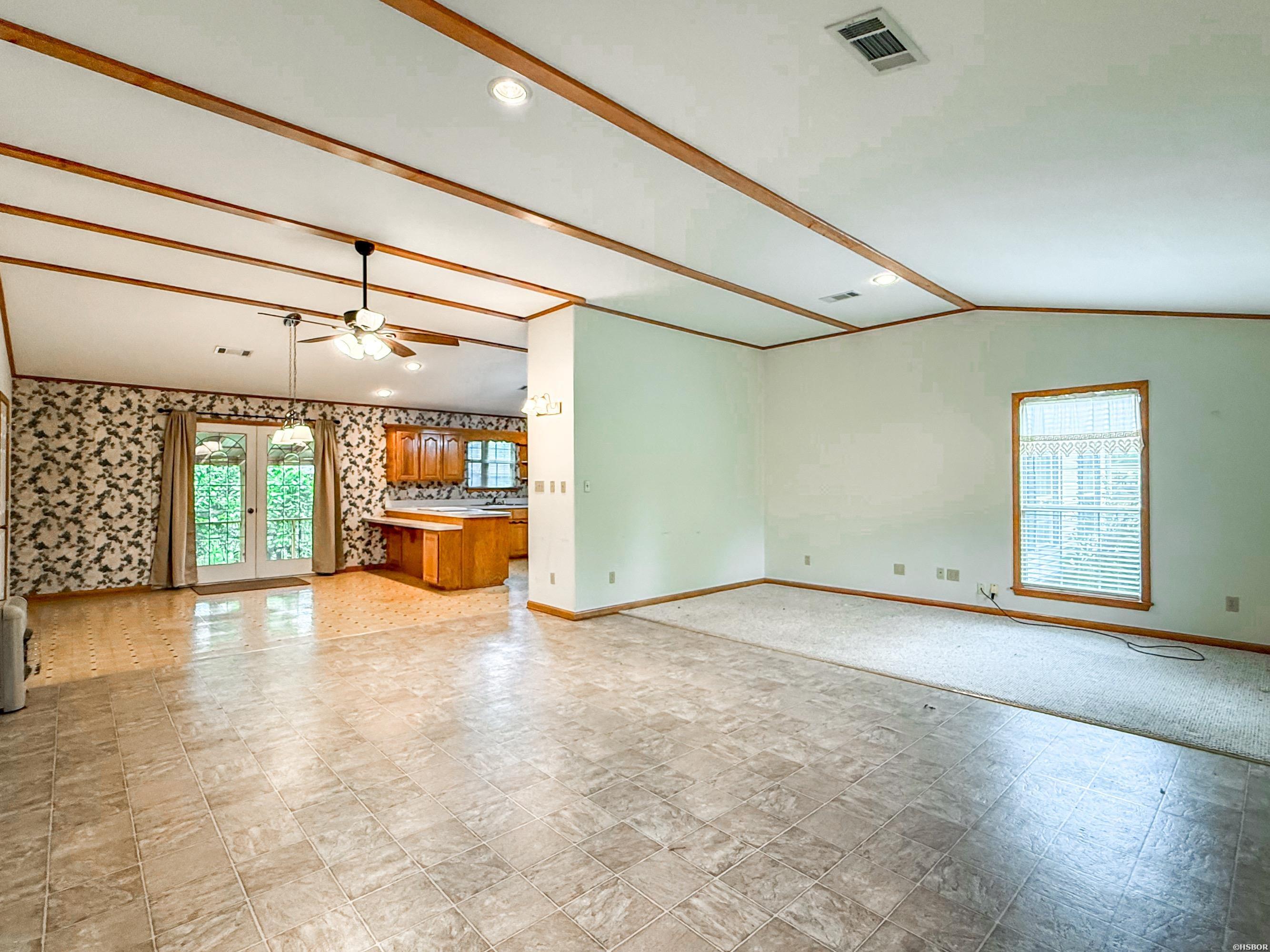 347 Deroche Lane Property Photo 10