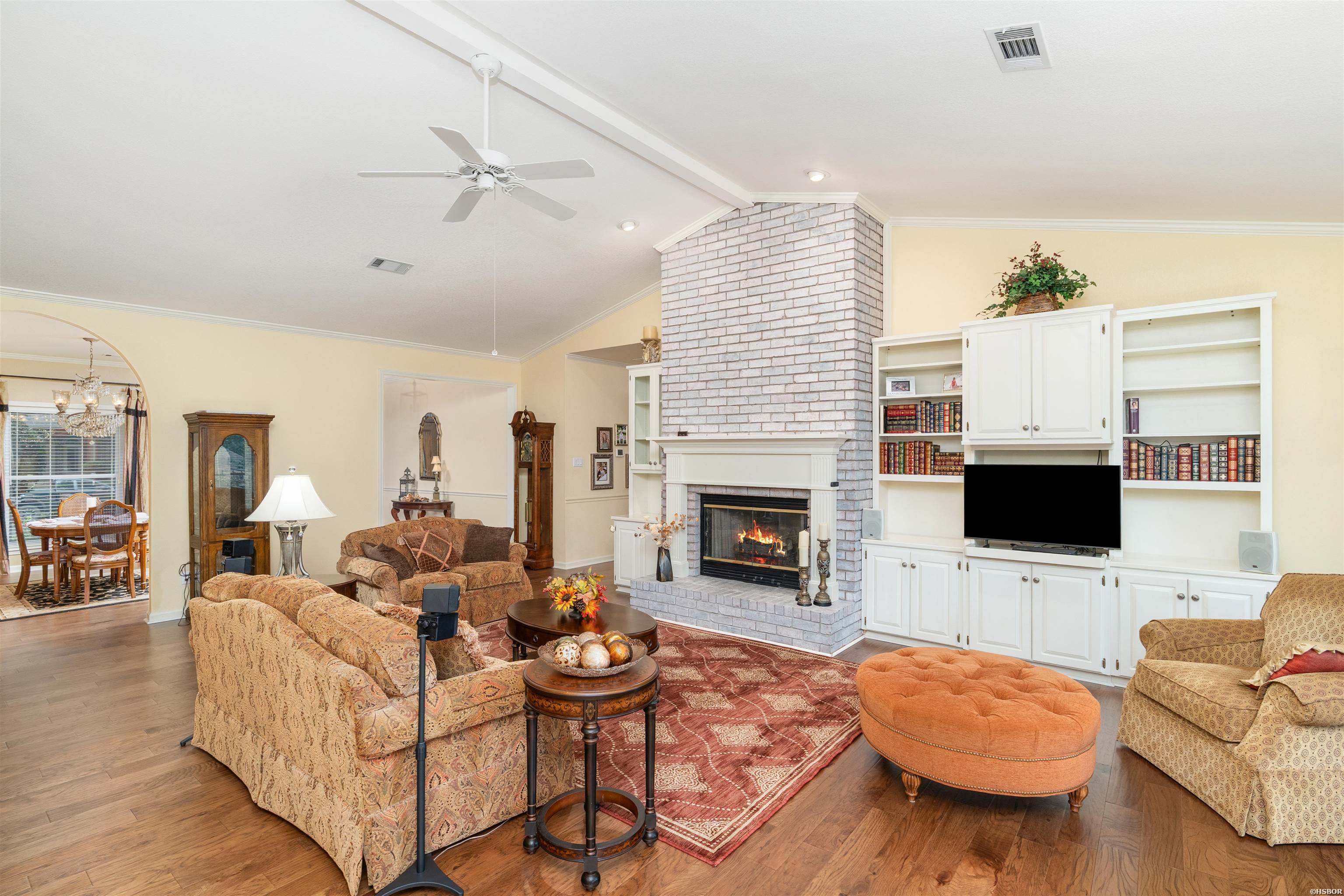109 Alexwood Property Photo 8