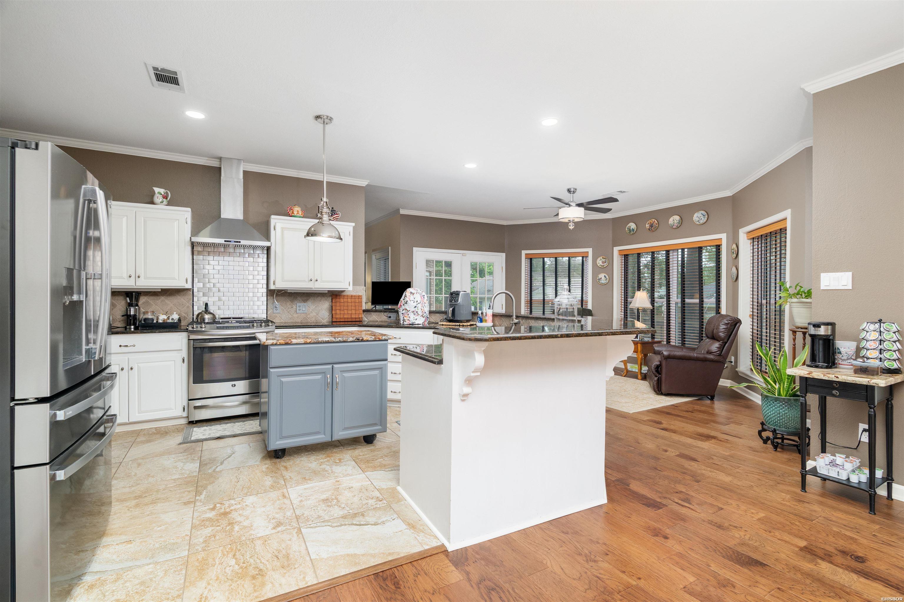109 Alexwood Property Photo 13