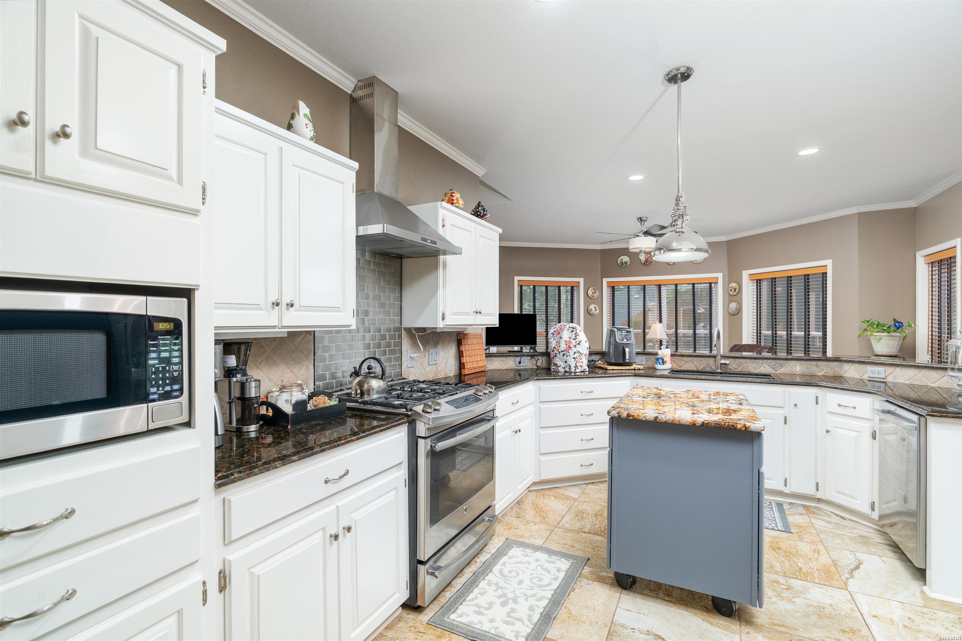 109 Alexwood Property Photo 16