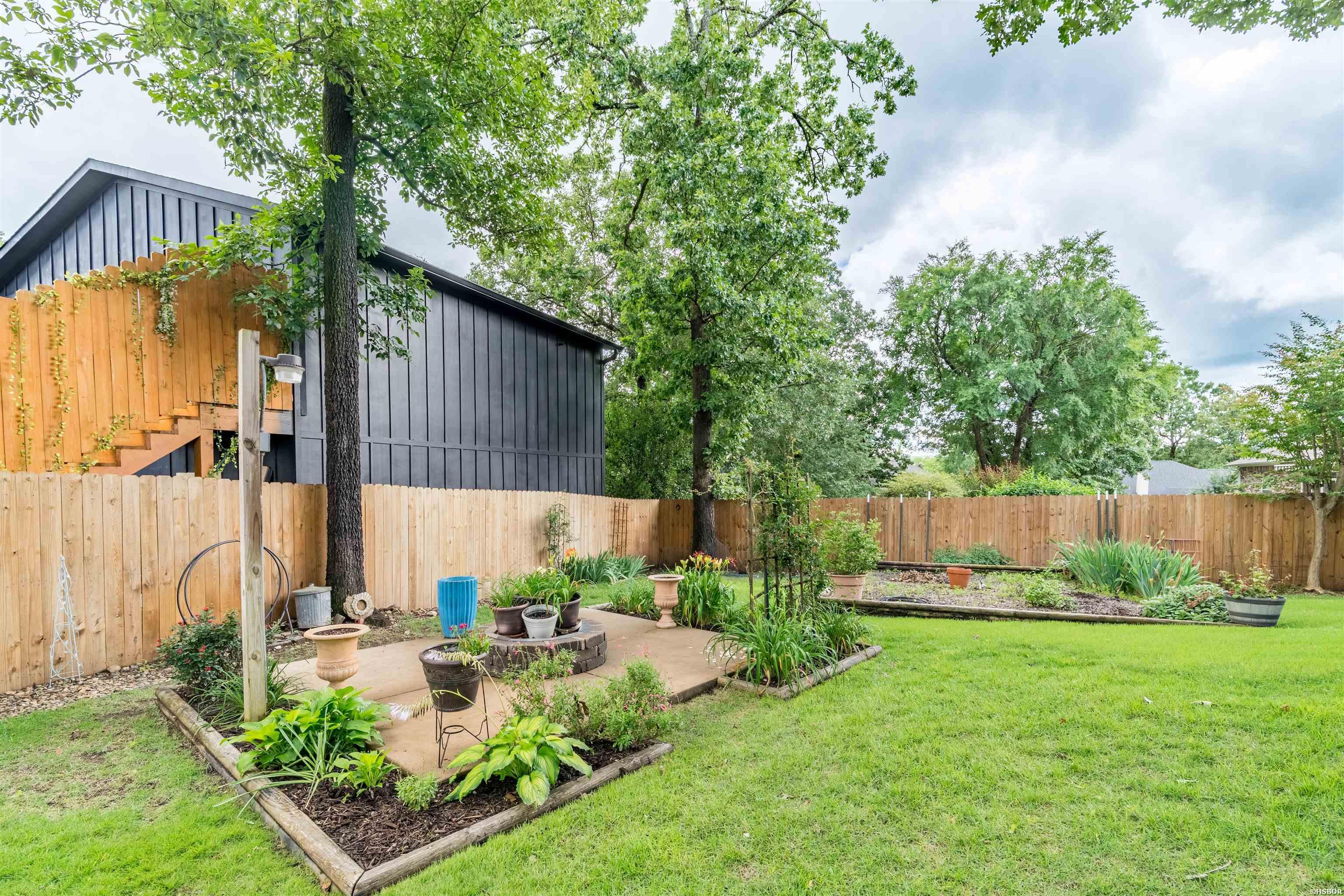 109 Alexwood Property Photo 37