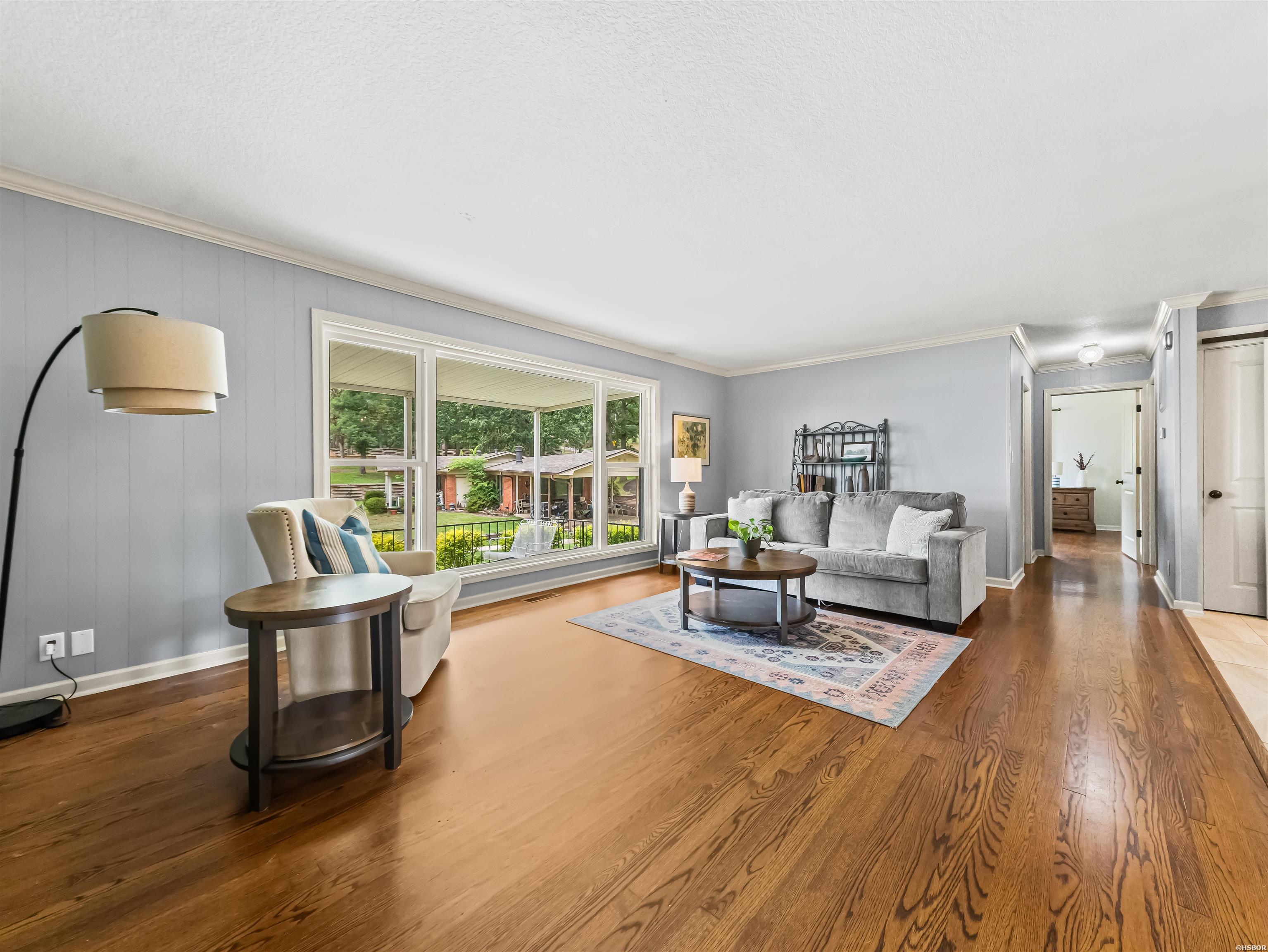 125 Lindale Circle Property Photo 4