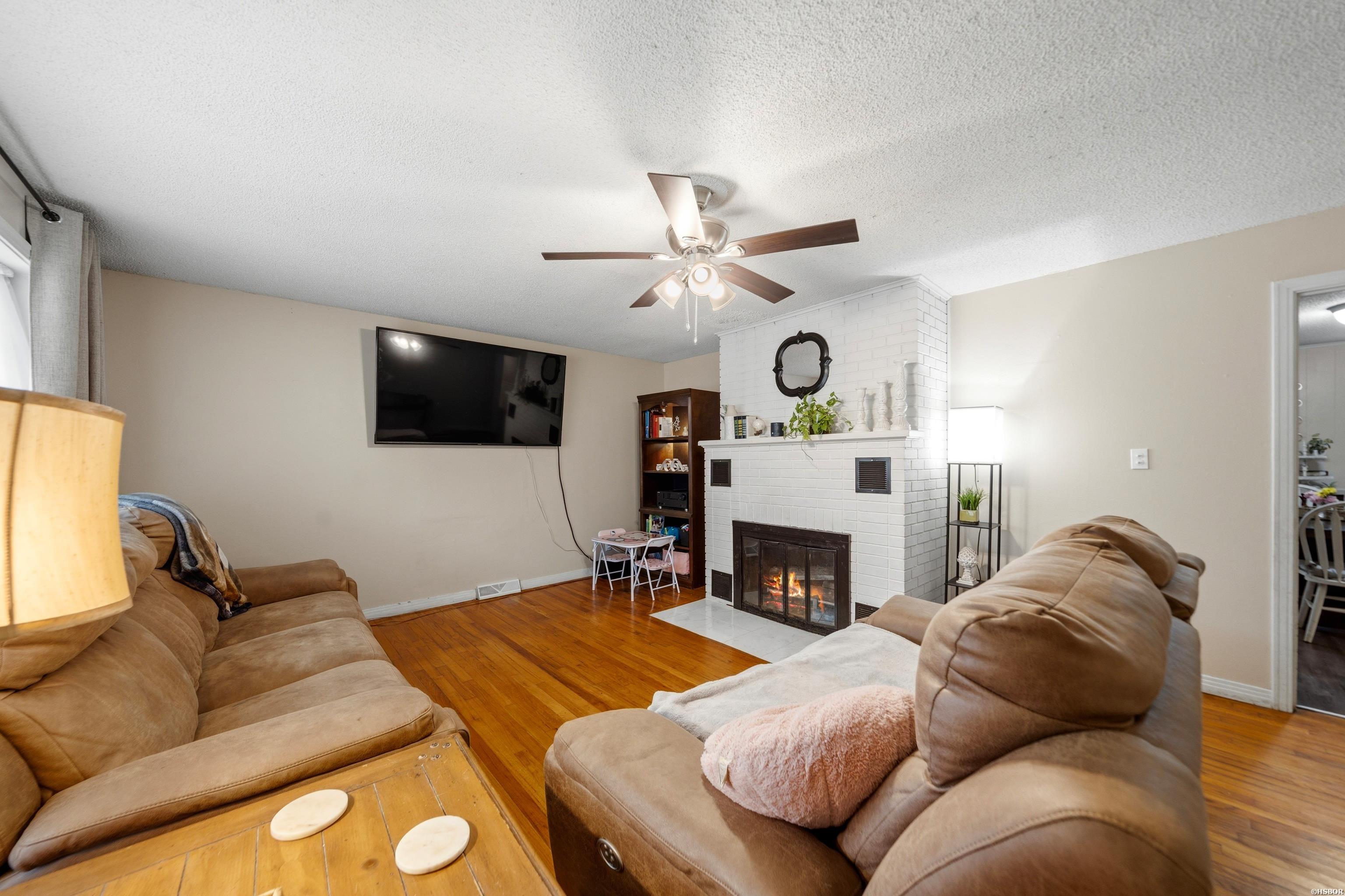 4809 Park Property Photo 6