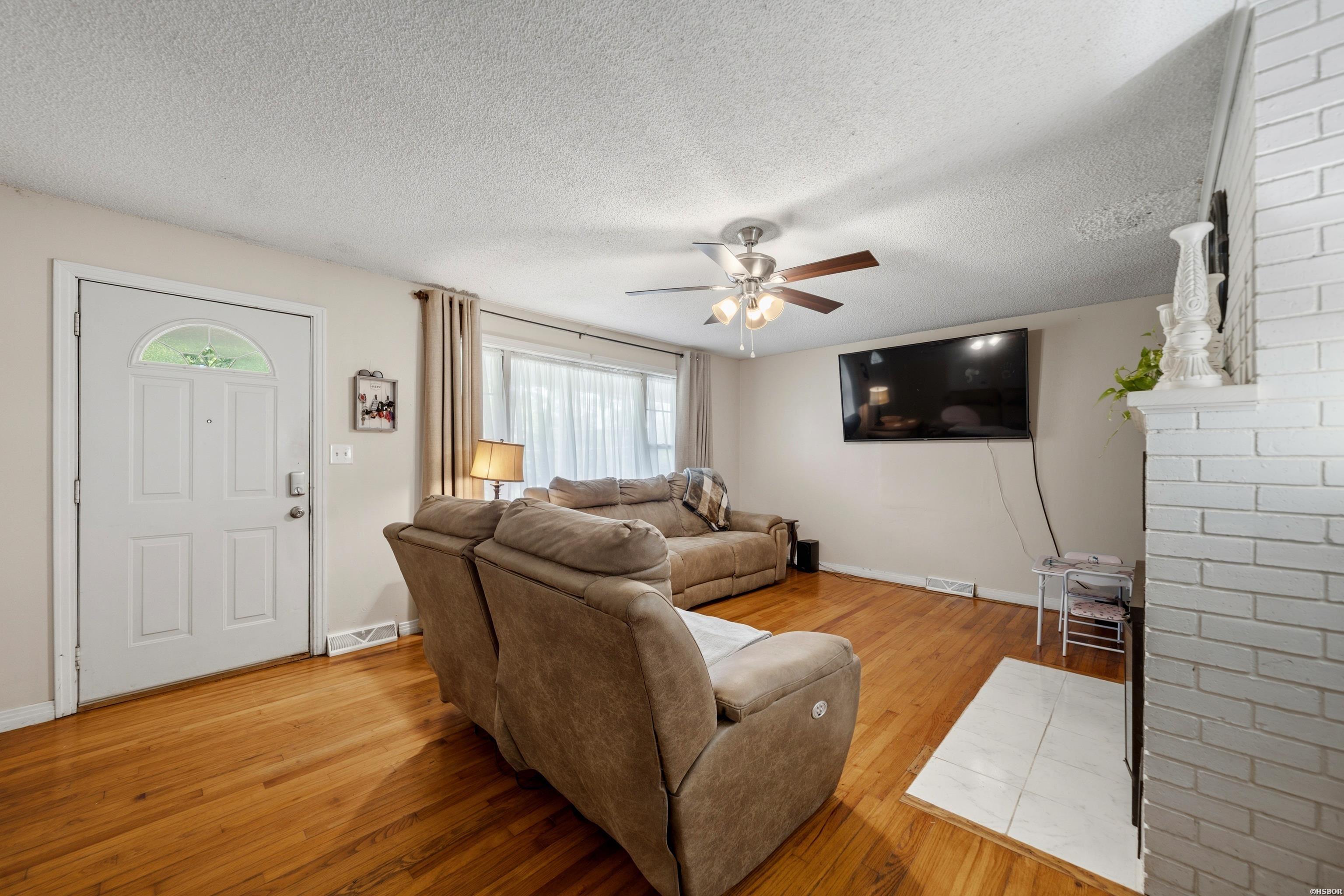 4809 Park Property Photo 7