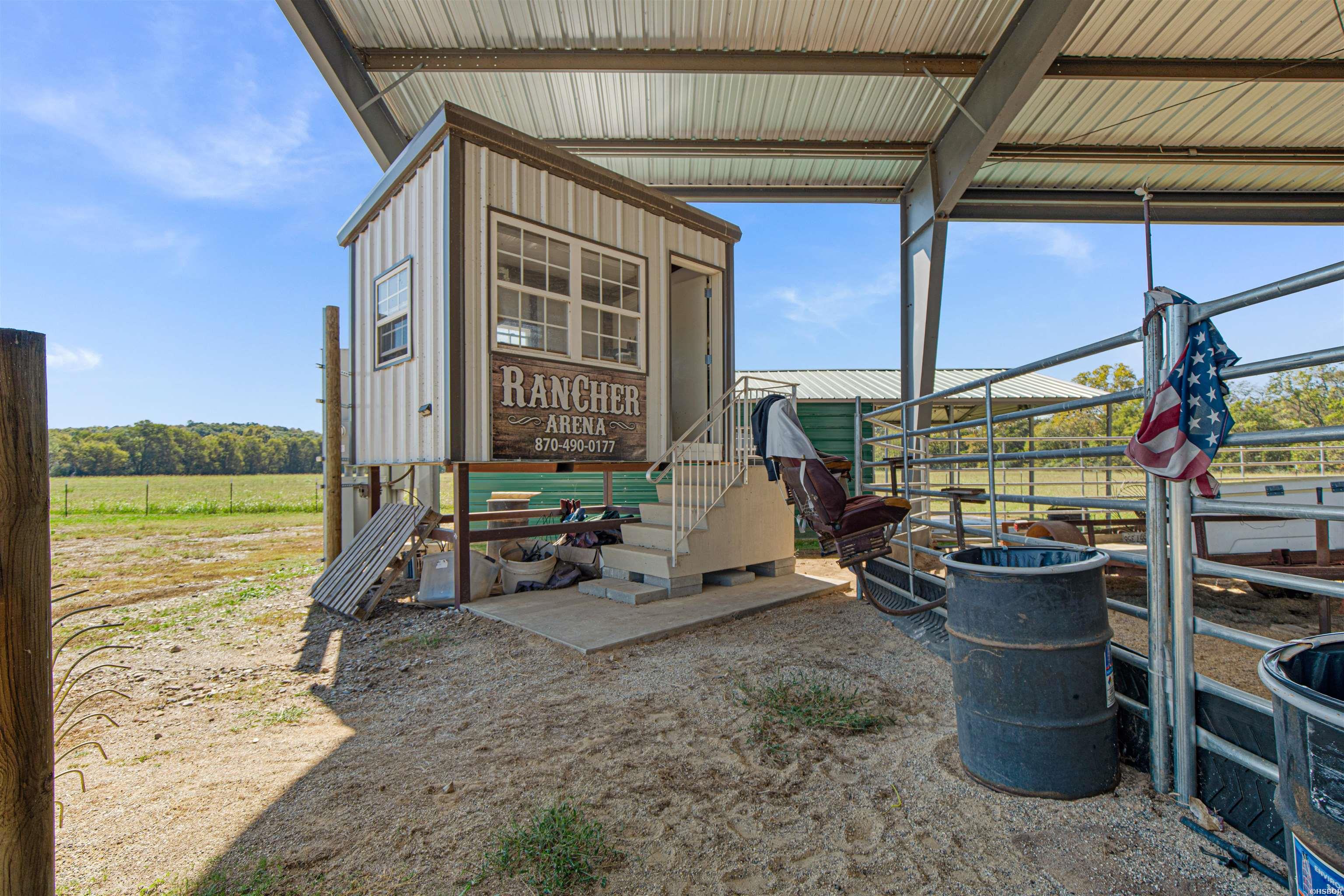 360 Hwy 27 Property Photo 12