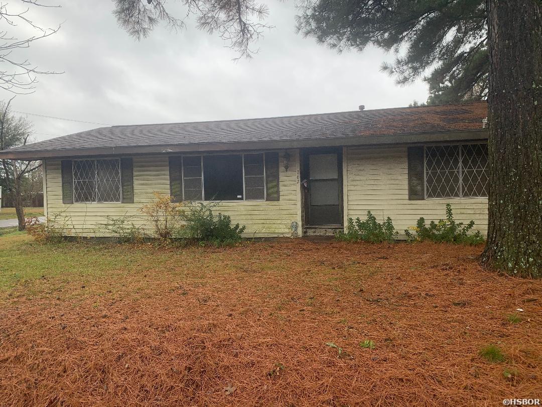 762 Ash Street Property Photo 1