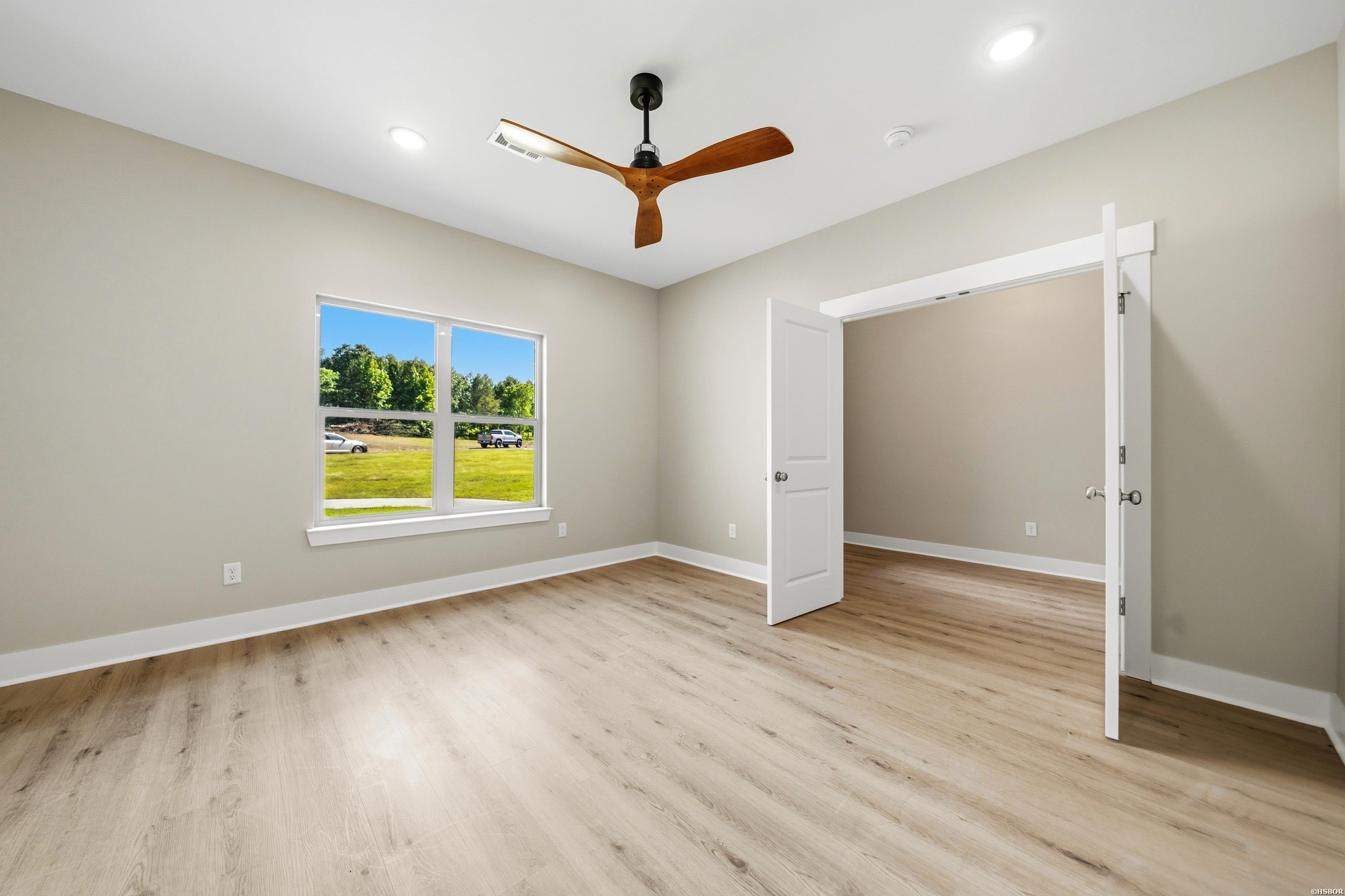 130 Petronia Street Property Photo 26