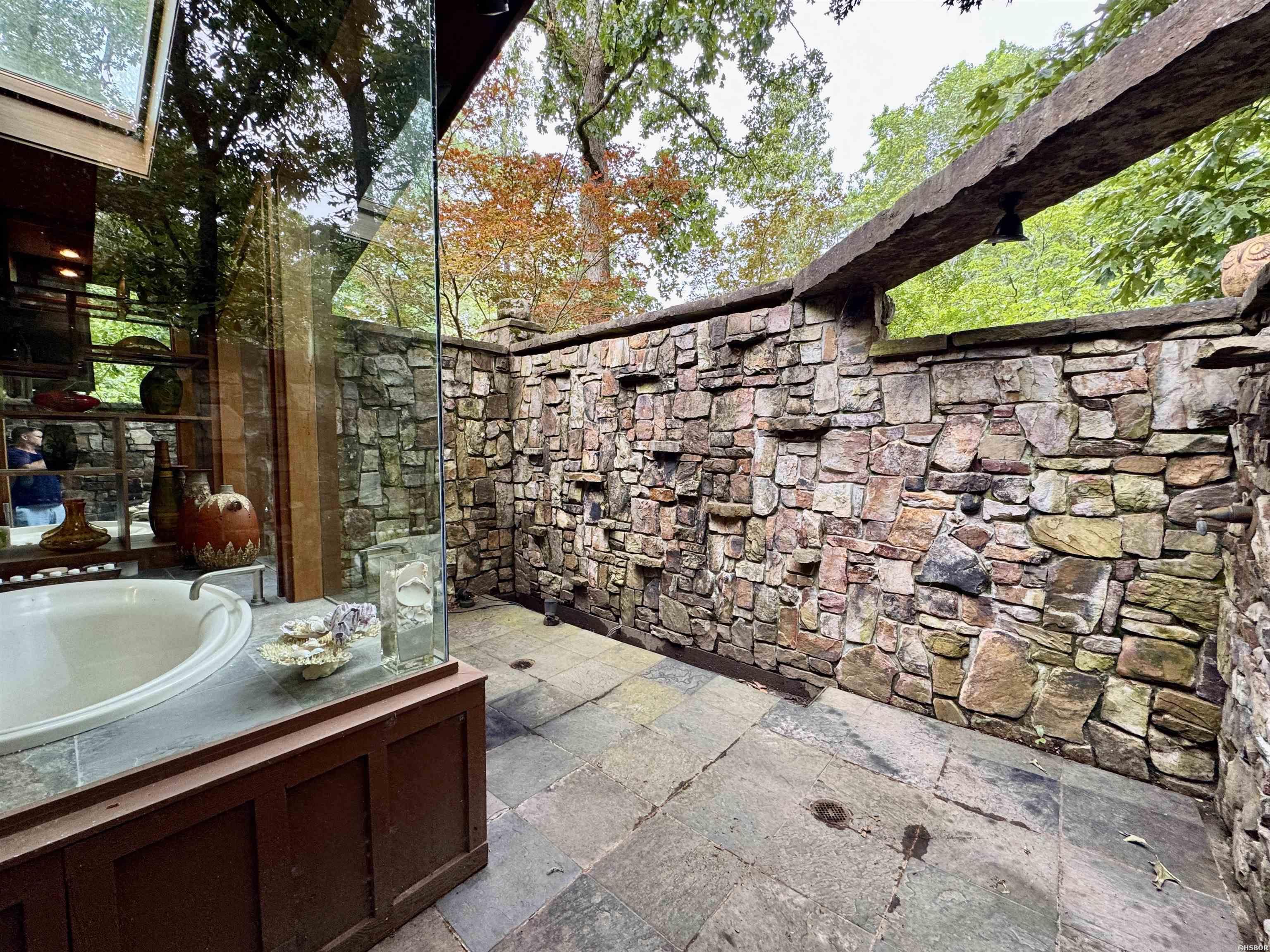 121 Kathy Lane Property Photo 18
