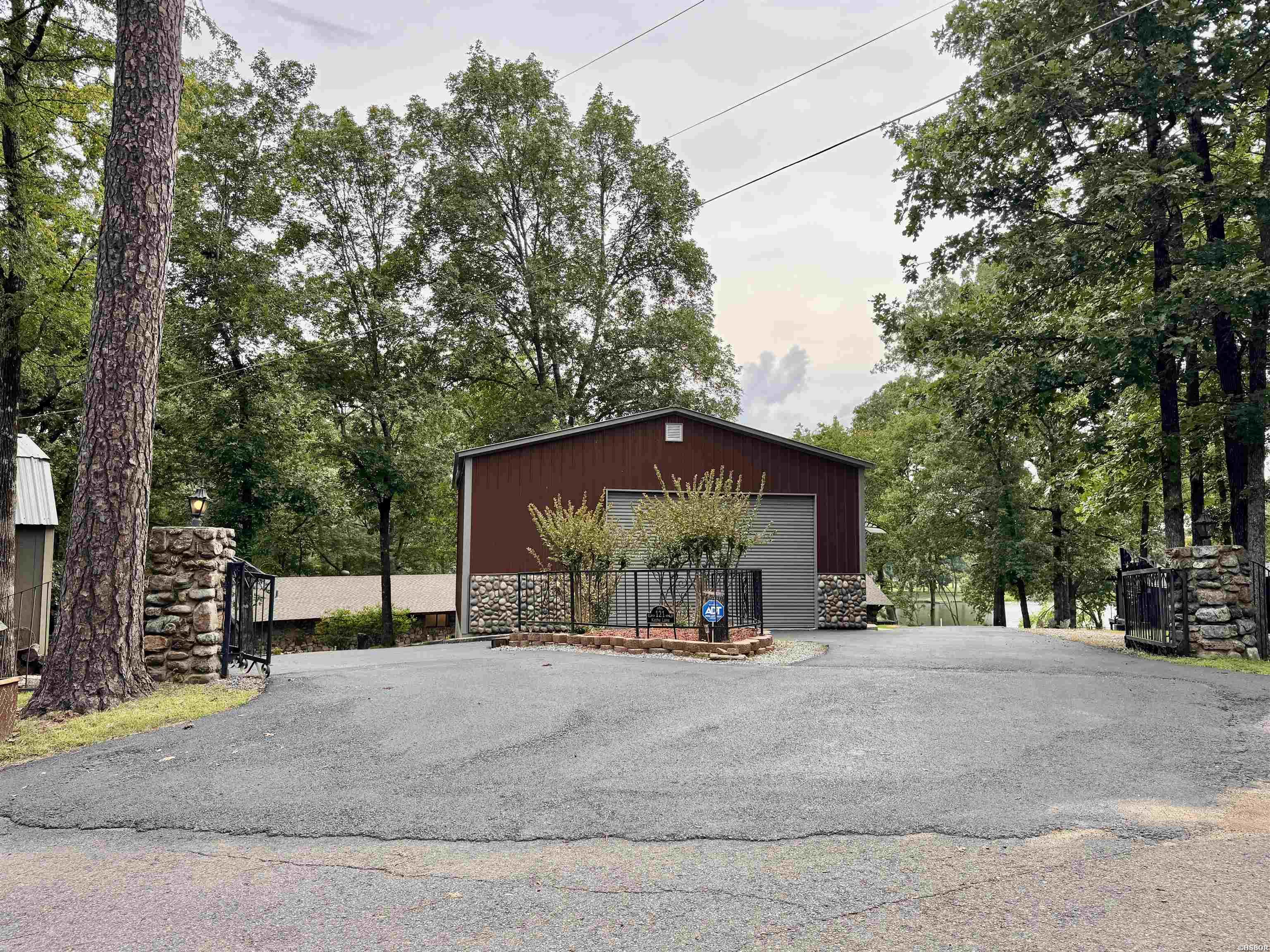 121 Kathy Lane Property Photo 35