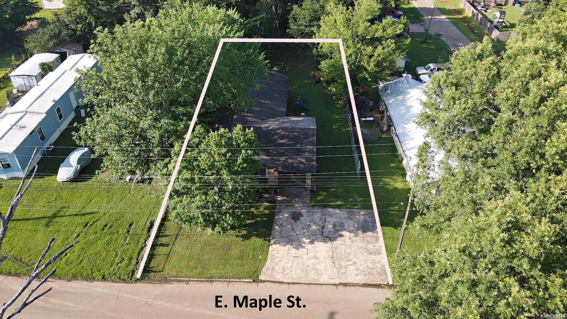 802 E Maple Street Property Photo 10