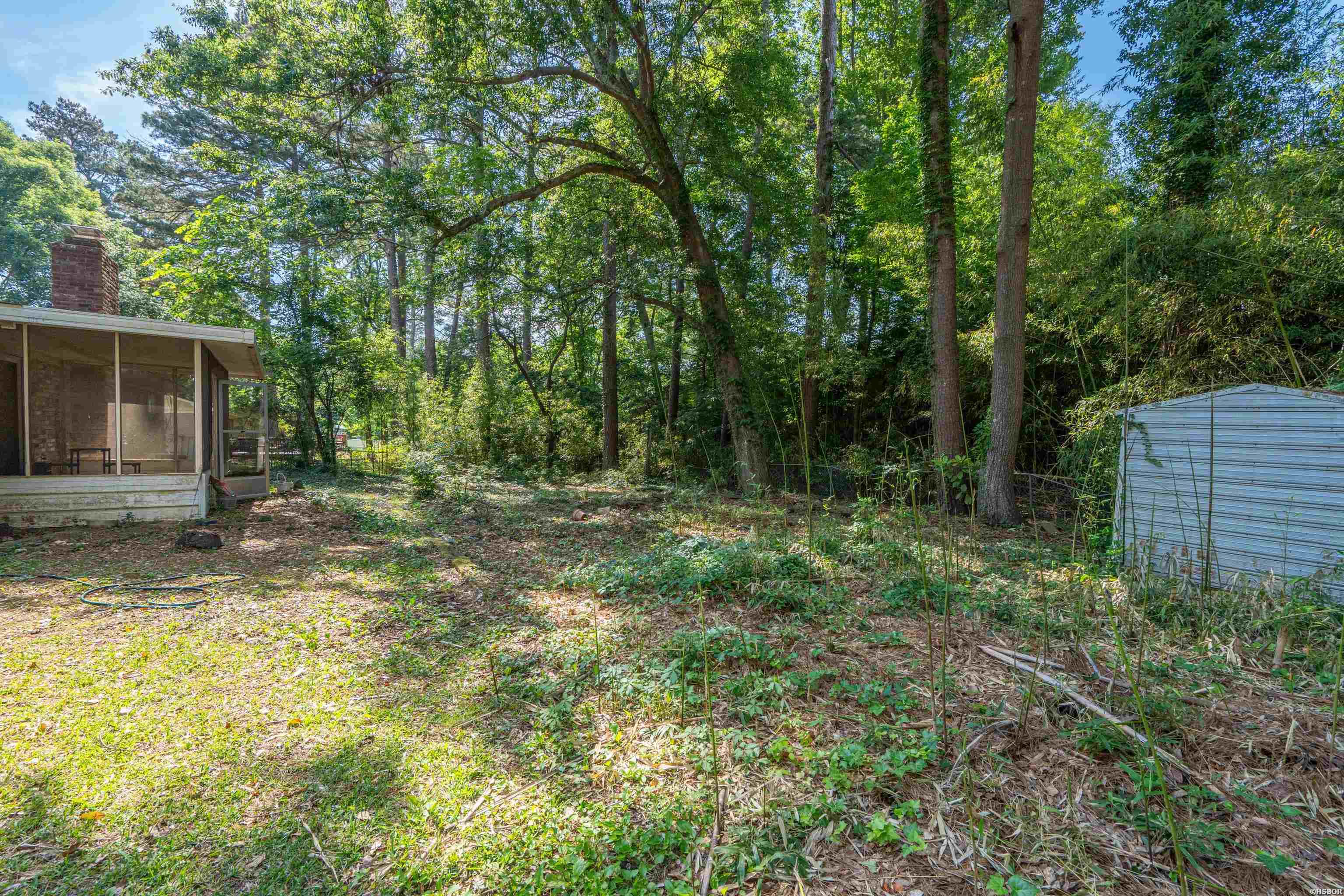 2047 Elaine Circle Property Photo 5