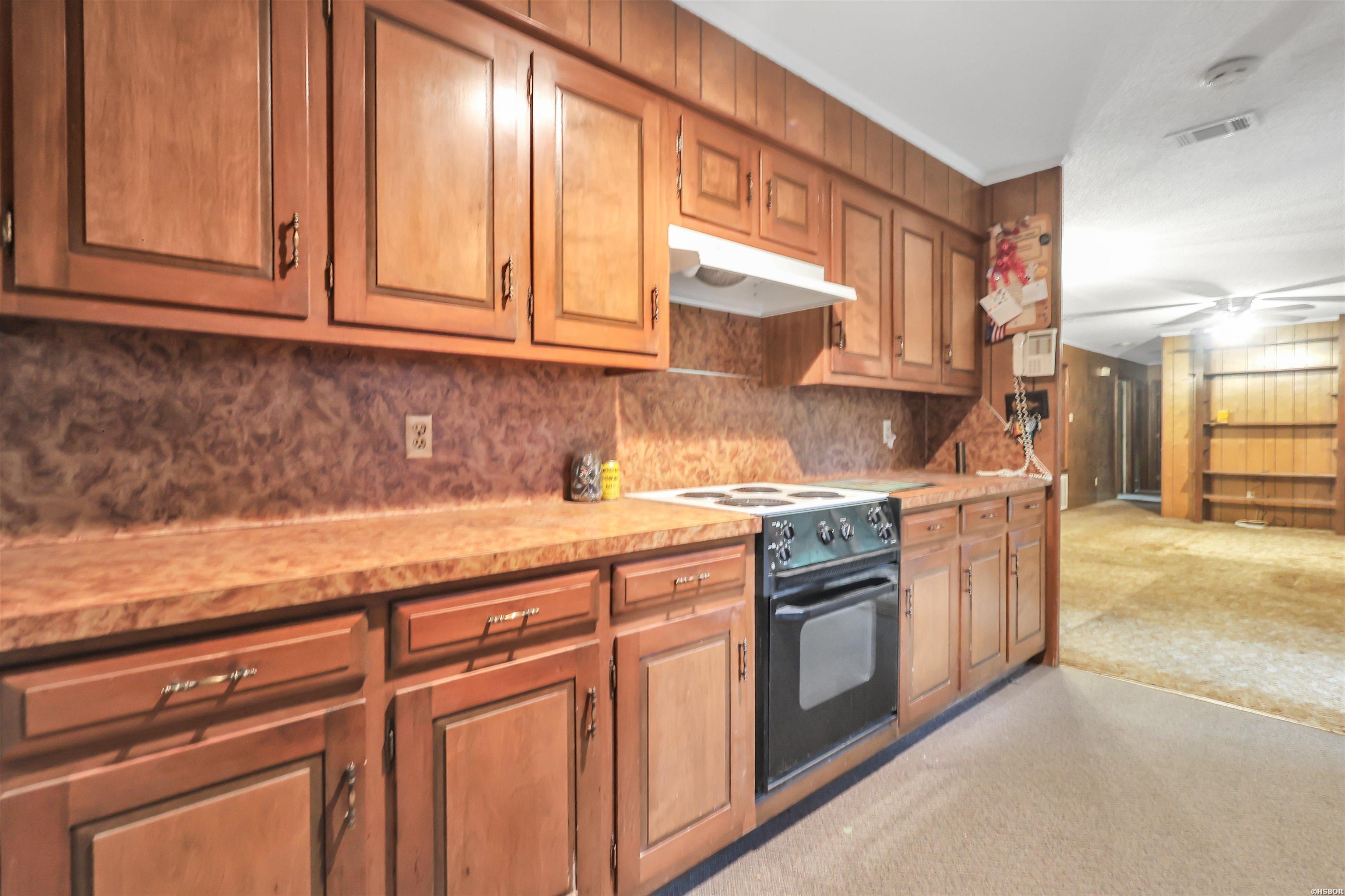 2047 Elaine Circle Property Photo 16