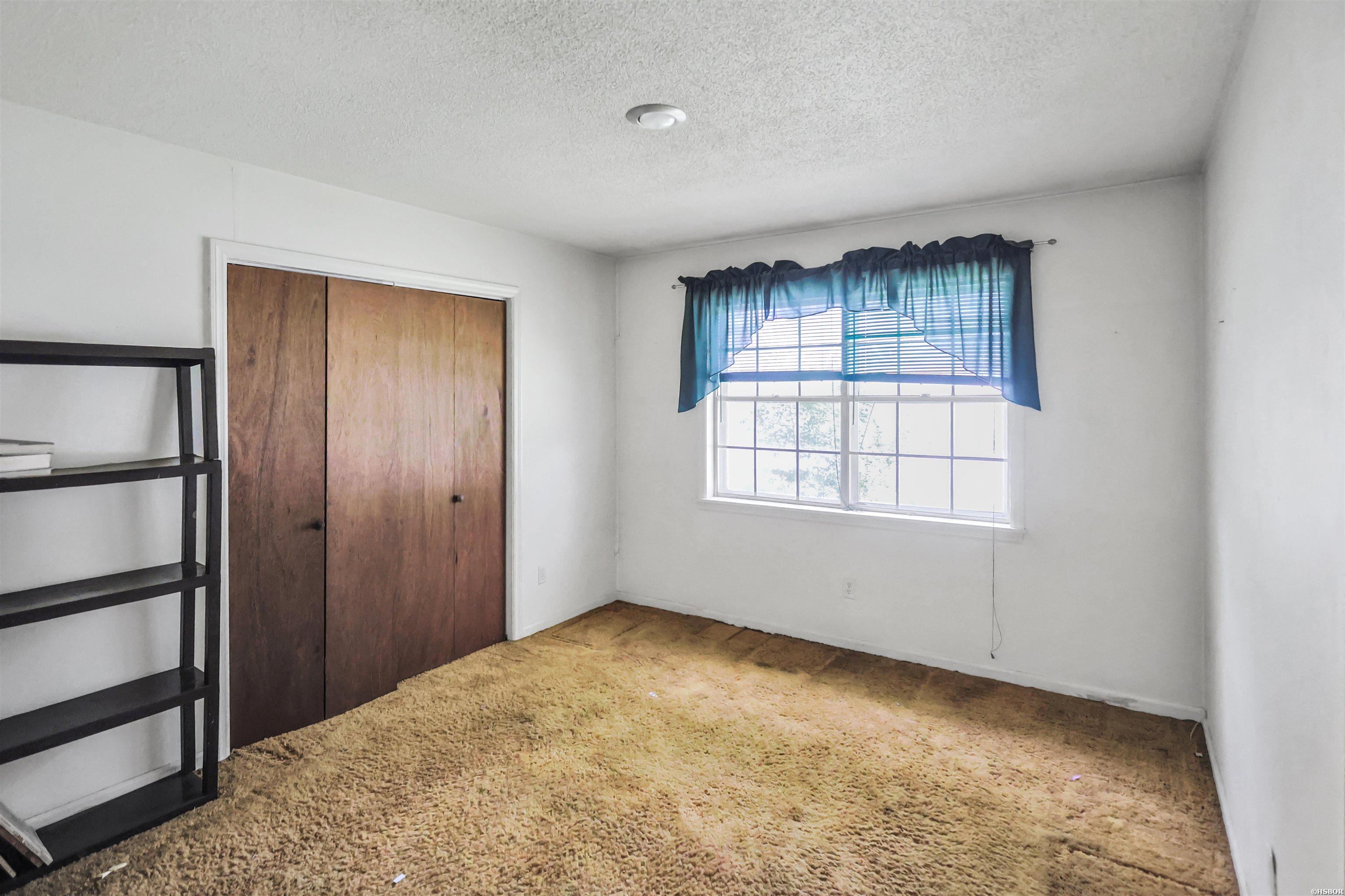 2047 Elaine Circle Property Photo 22