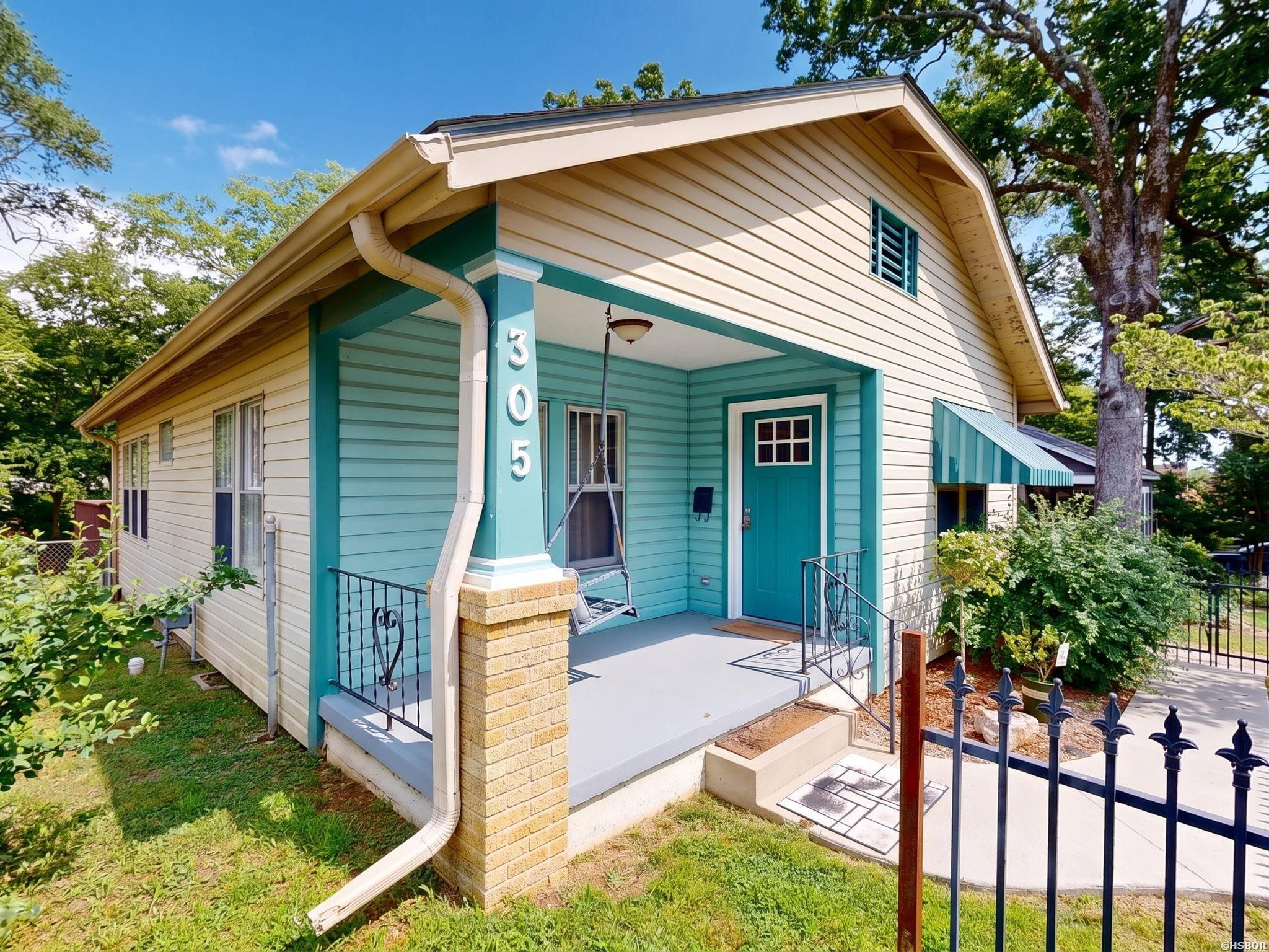 305 Richard Street Property Photo 2