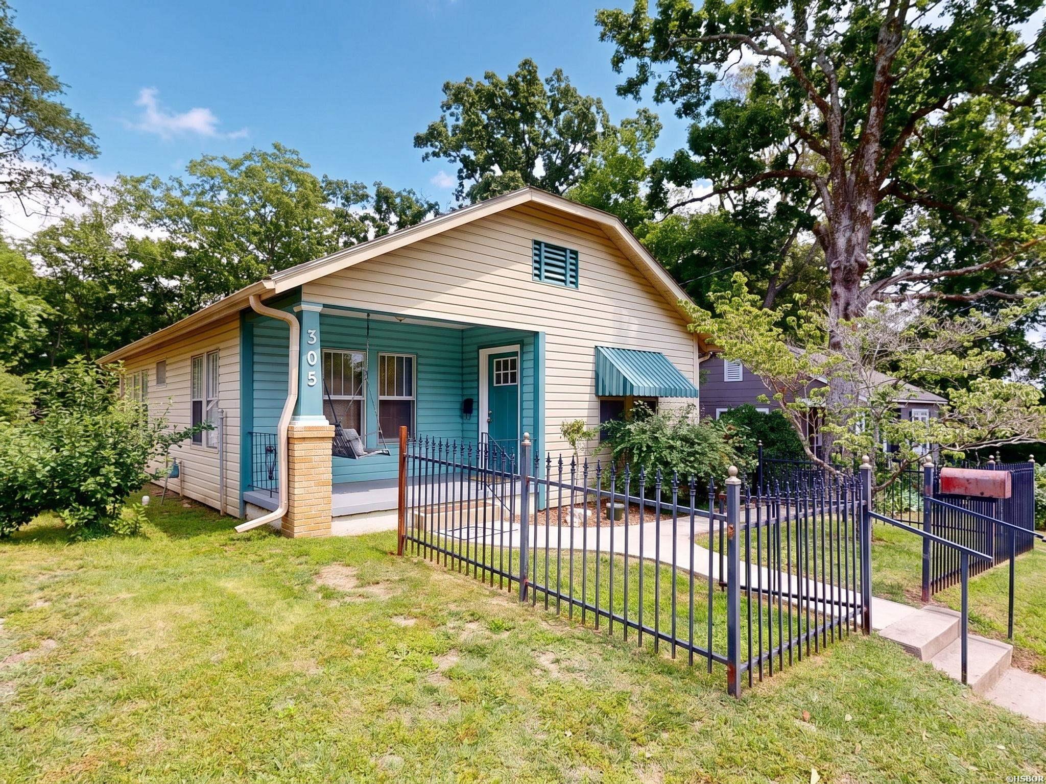 305 Richard Street Property Photo 5