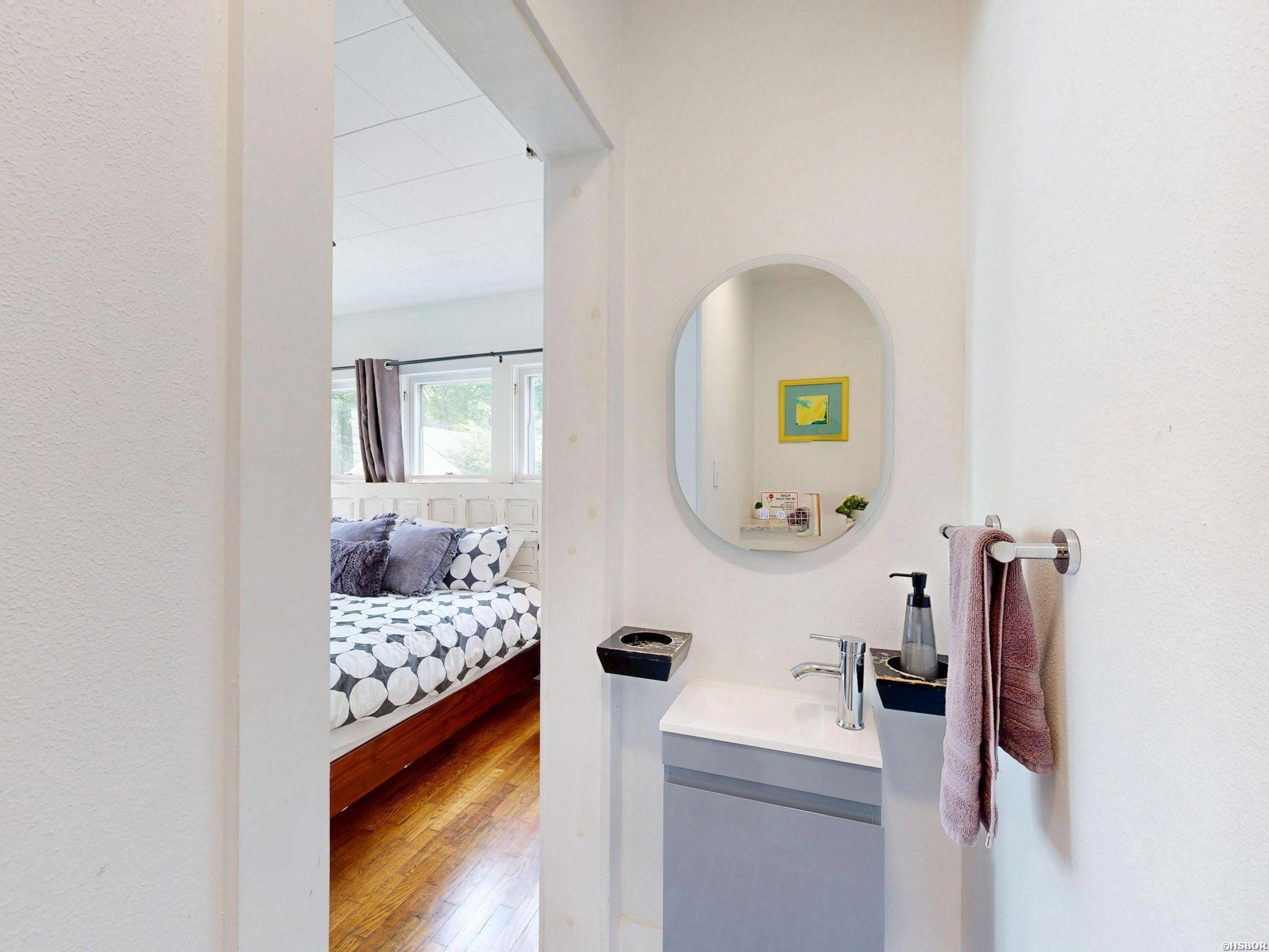 305 Richard Street Property Photo 32
