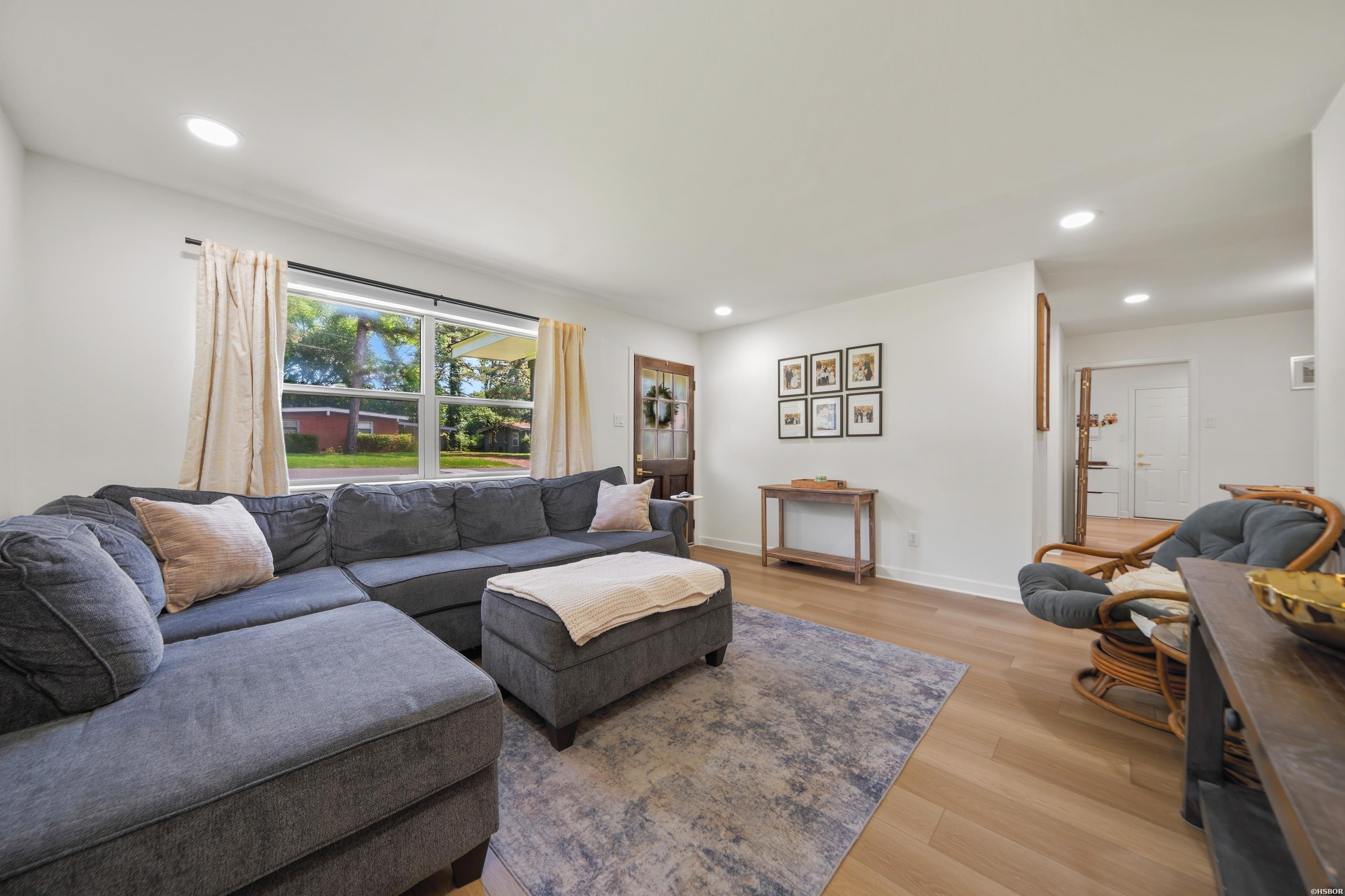 1903 Sylvia Street Property Photo 6