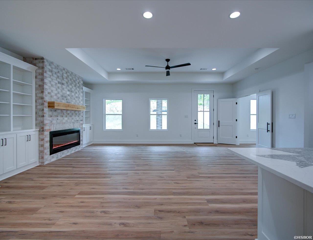 125 Shamrock Property Photo 7