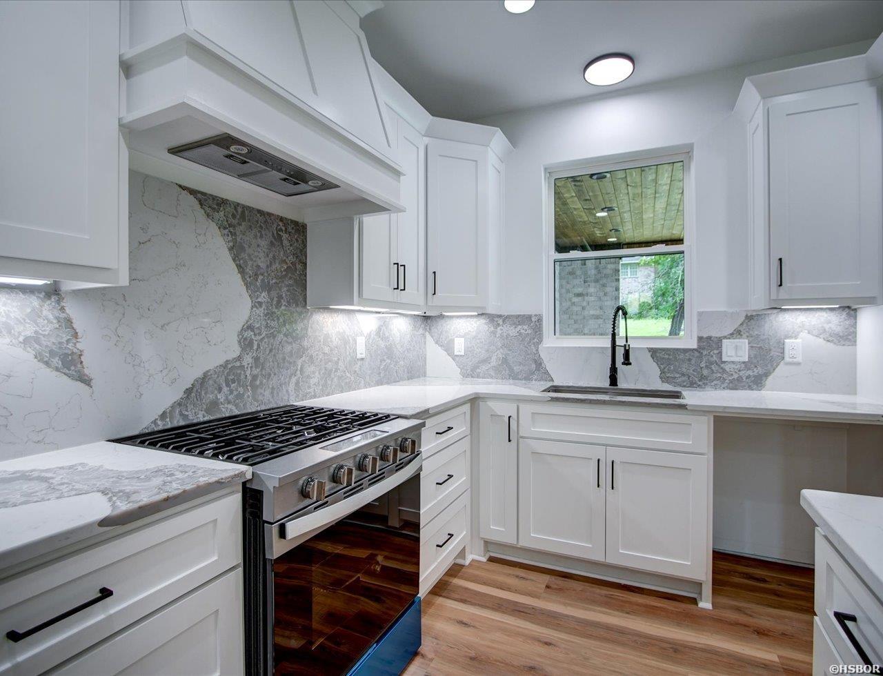 125 Shamrock Property Photo 14