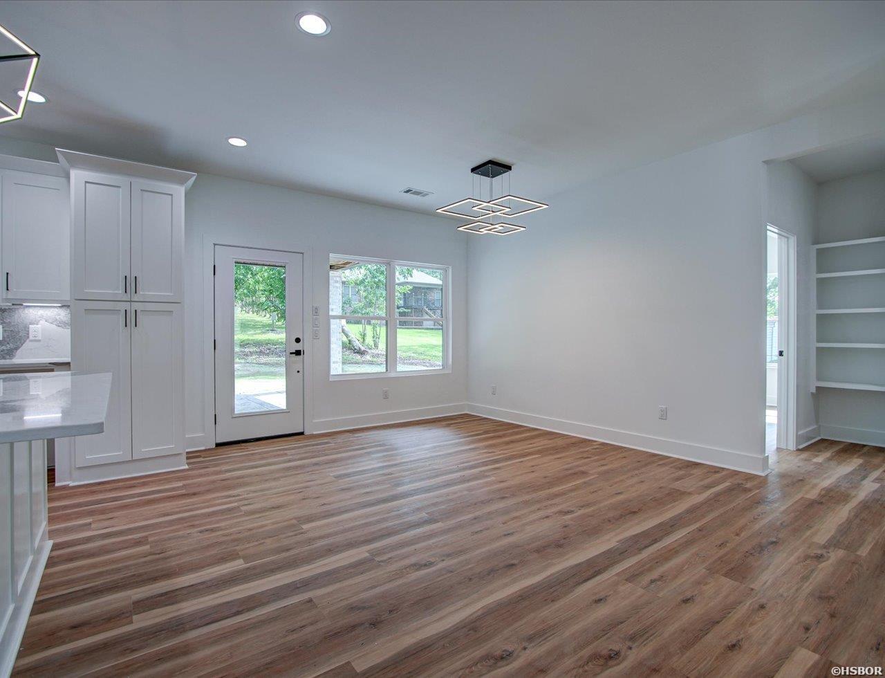 125 Shamrock Property Photo 16