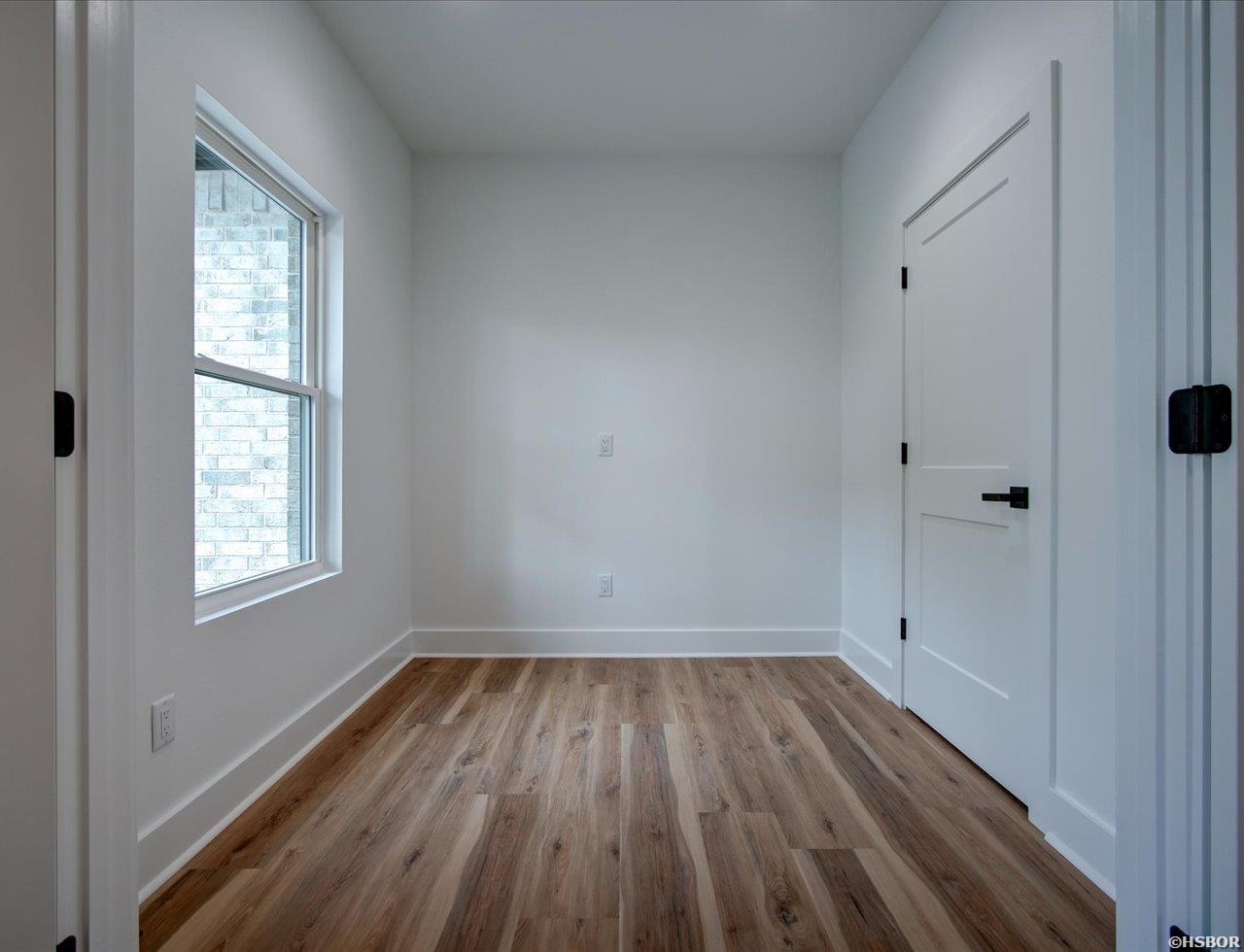 125 Shamrock Property Photo 17