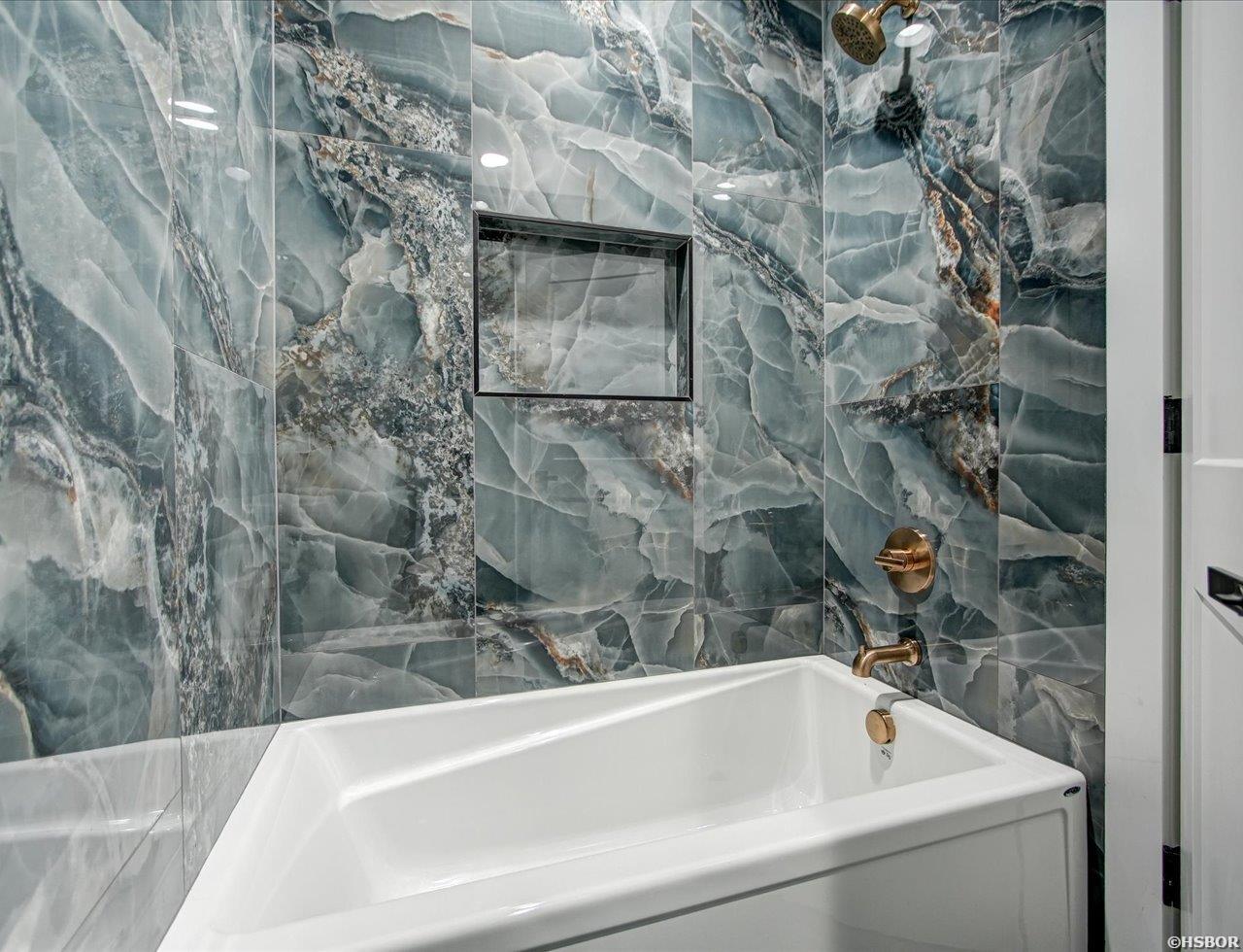 125 Shamrock Property Photo 30