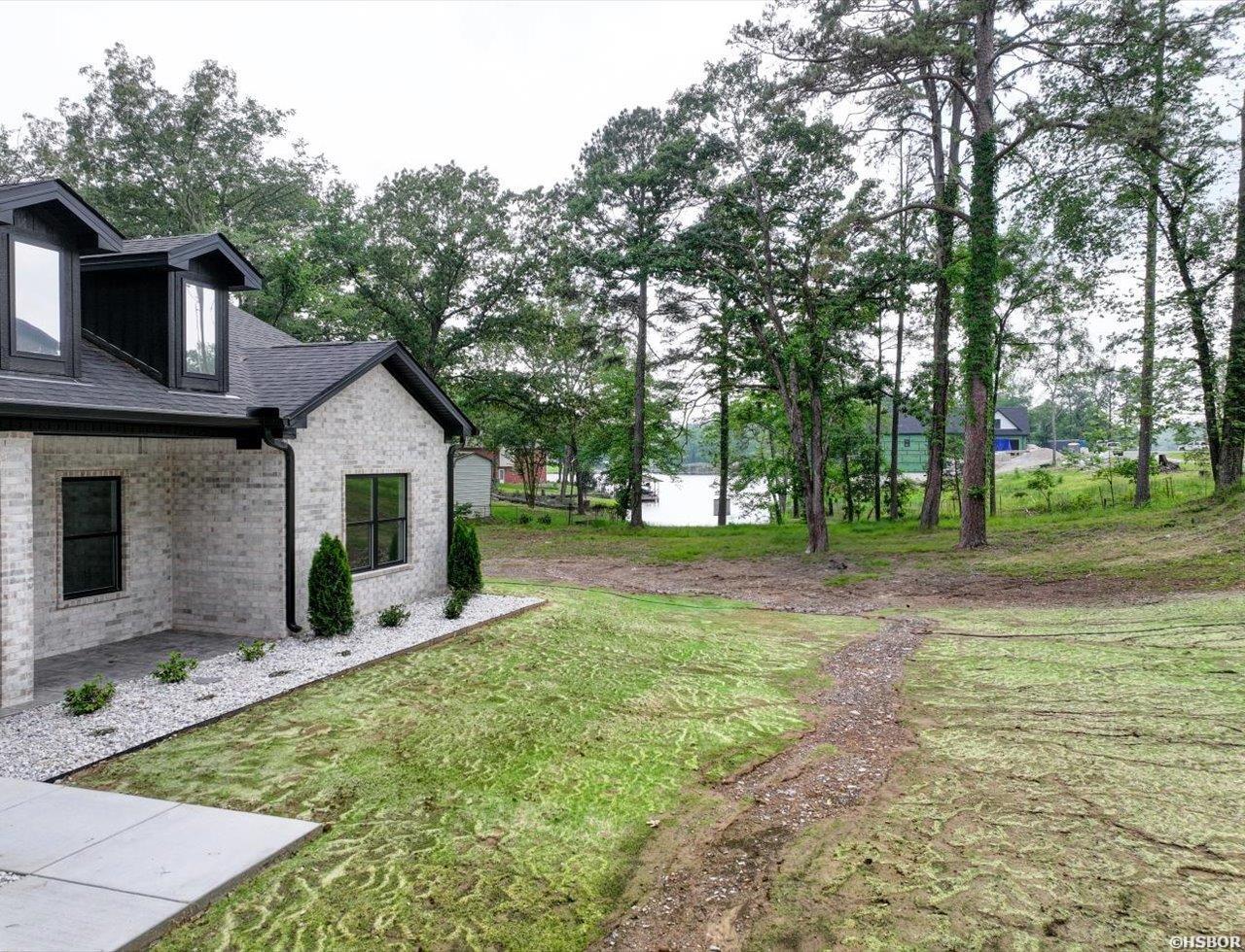125 Shamrock Property Photo 44