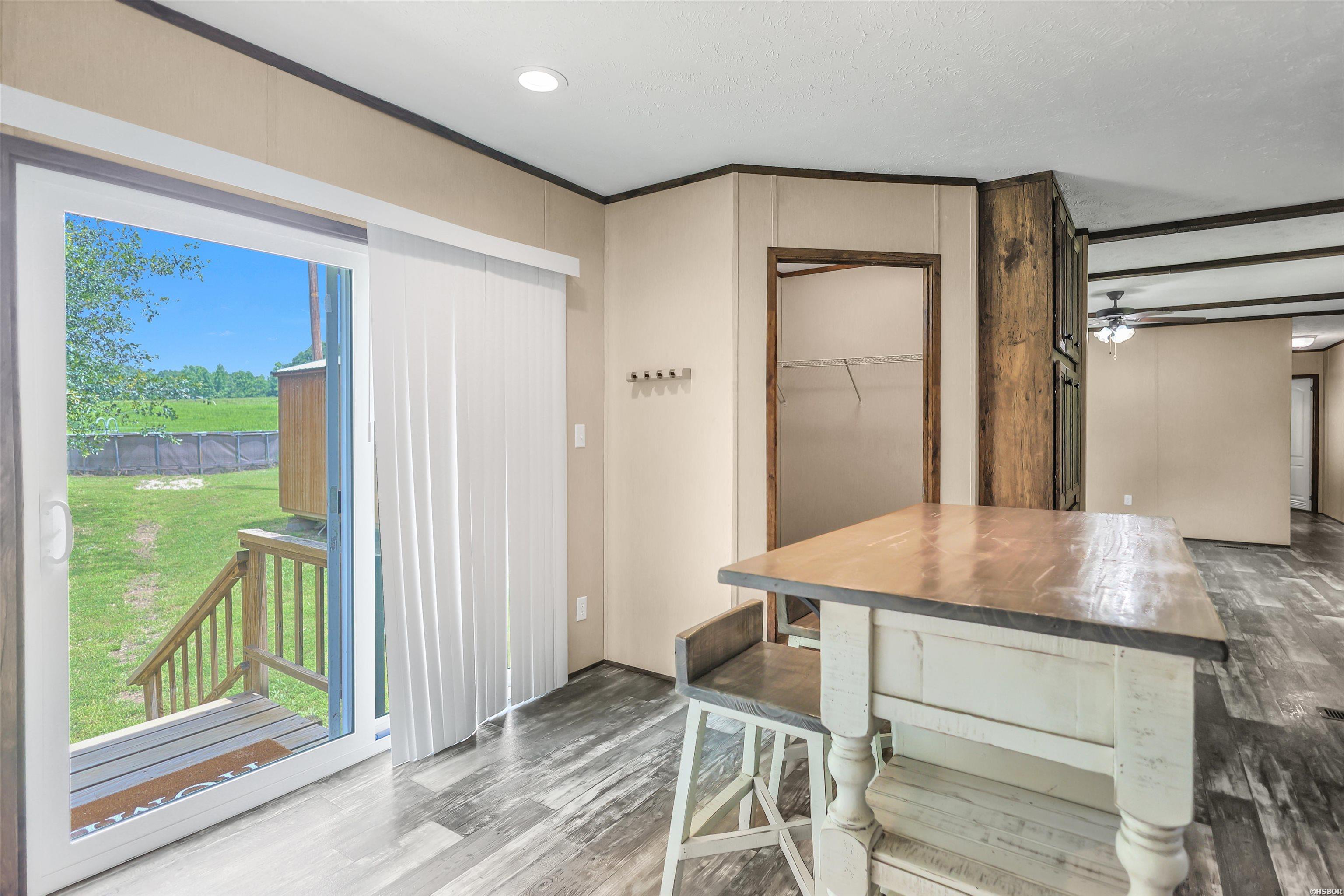 101 Barentine Property Photo 22
