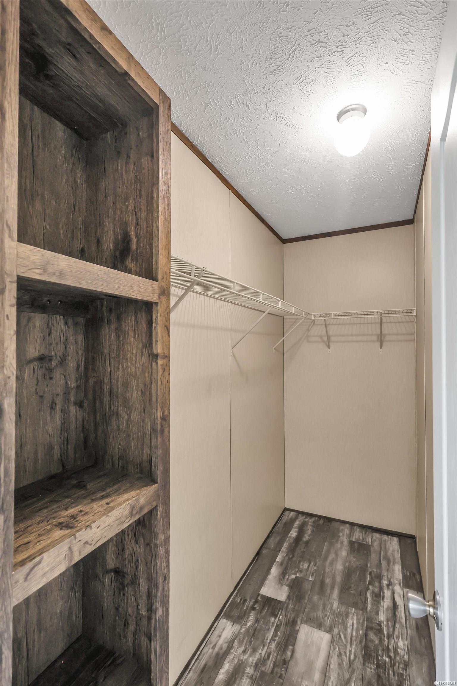 101 Barentine Property Photo 25