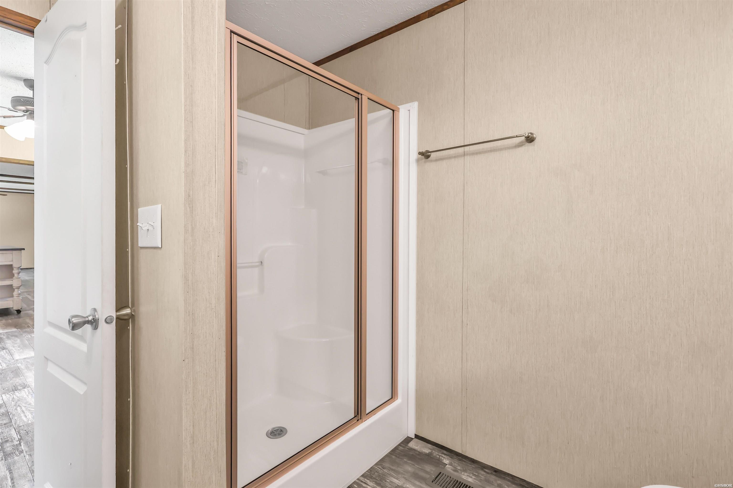 101 Barentine Property Photo 29
