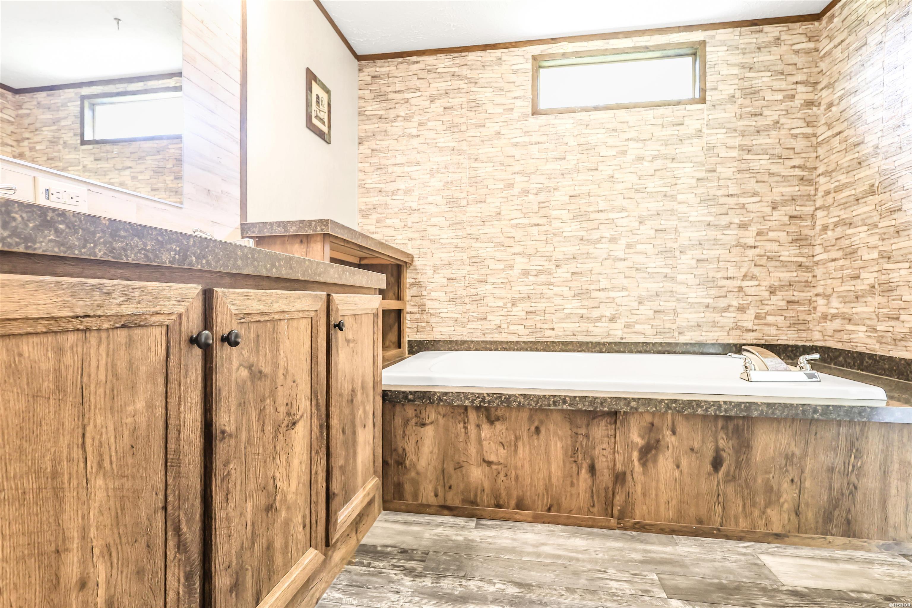 101 Barentine Property Photo 30