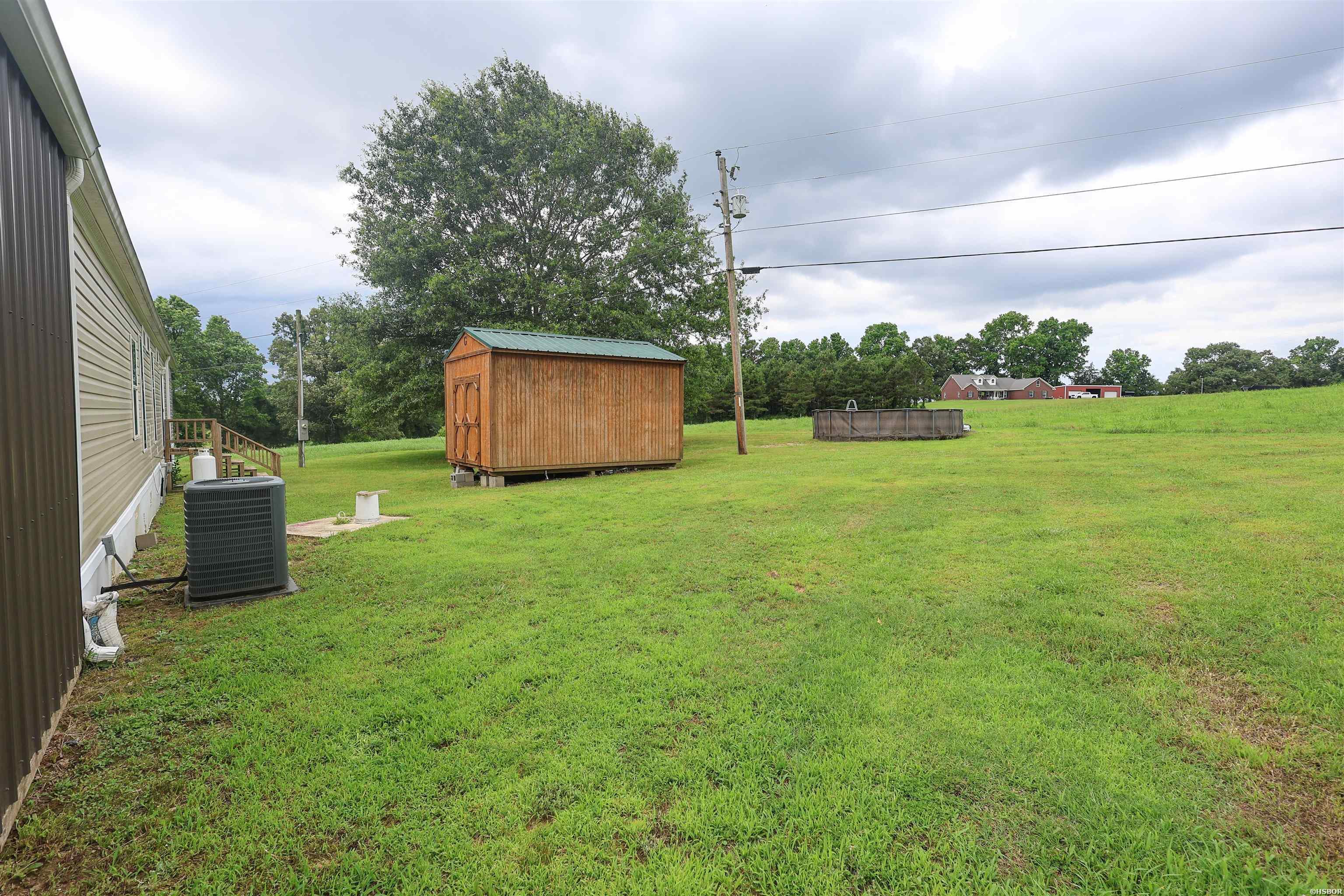101 Barentine Property Photo 43