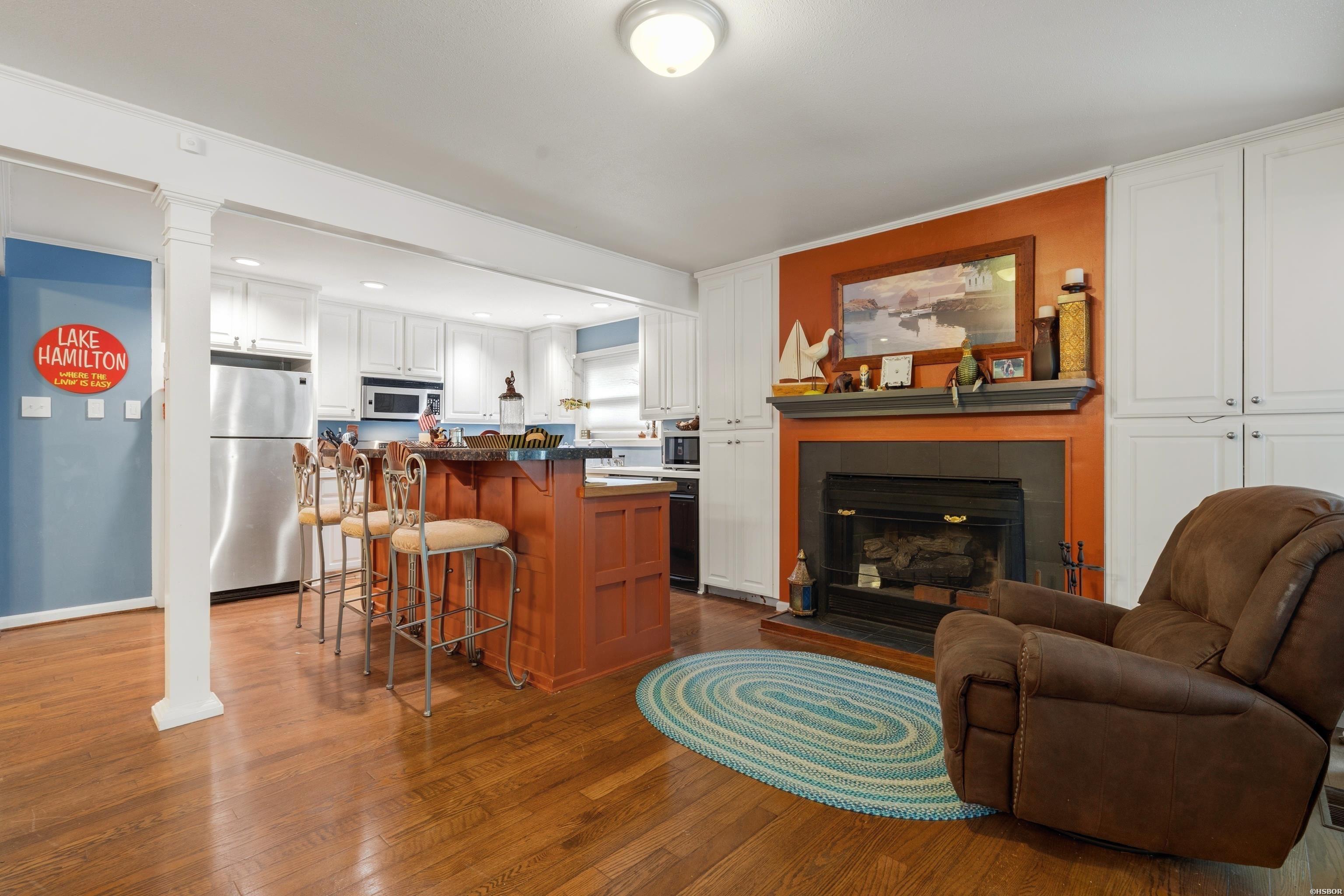 1925 Lakeshore Drive Property Photo 14