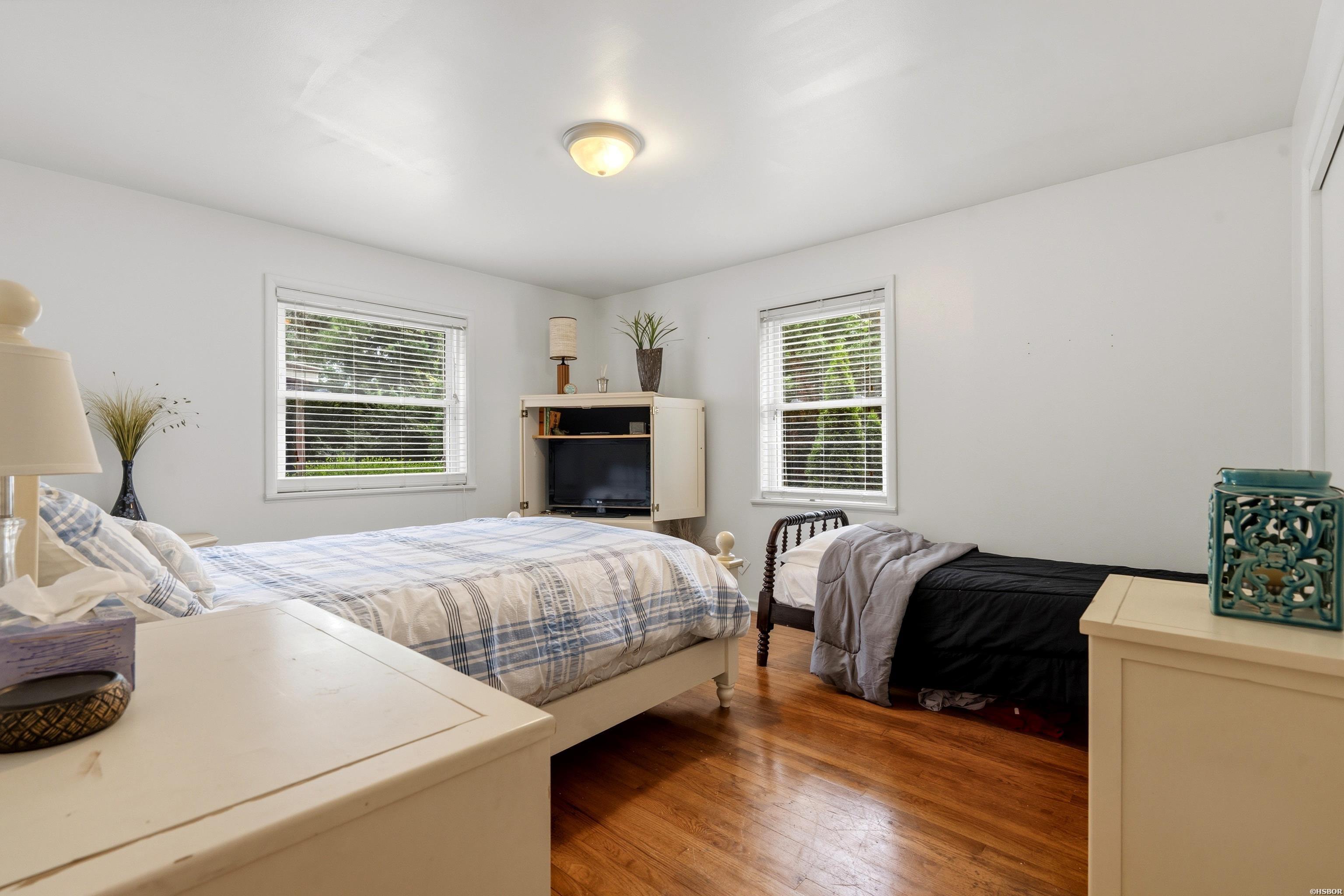 1925 Lakeshore Drive Property Photo 29
