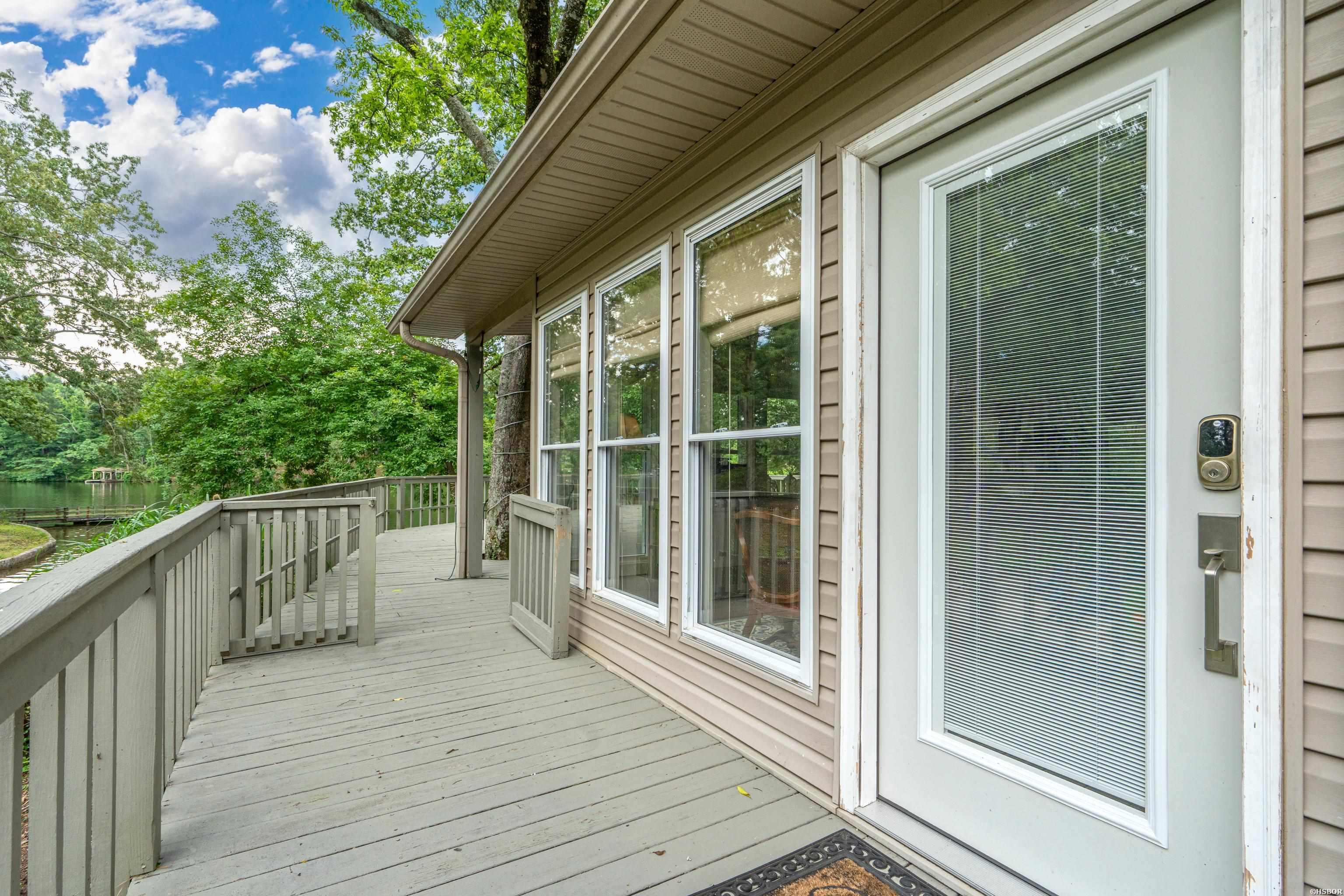 1925 Lakeshore Drive Property Photo 32