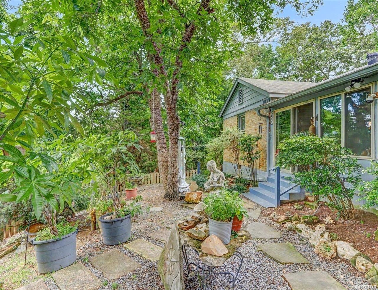 211 Sulphur Street Property Photo 5