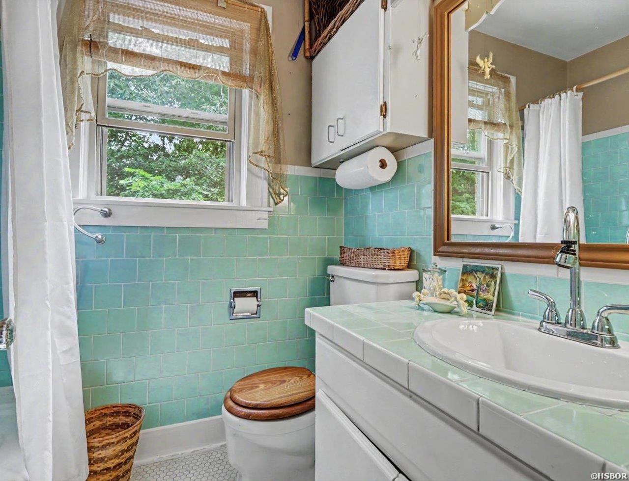 211 Sulphur Street Property Photo 22