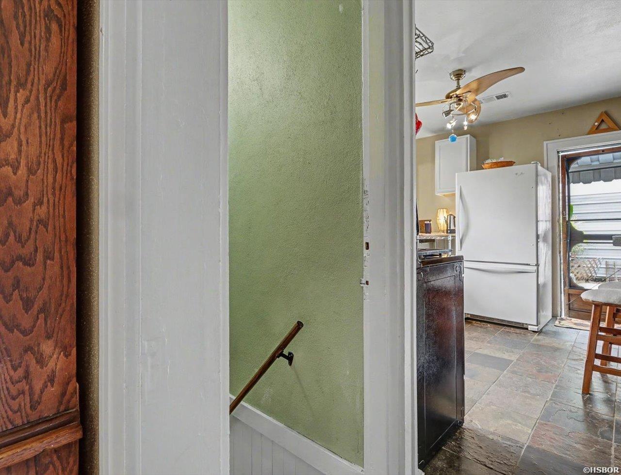 211 Sulphur Street Property Photo 27