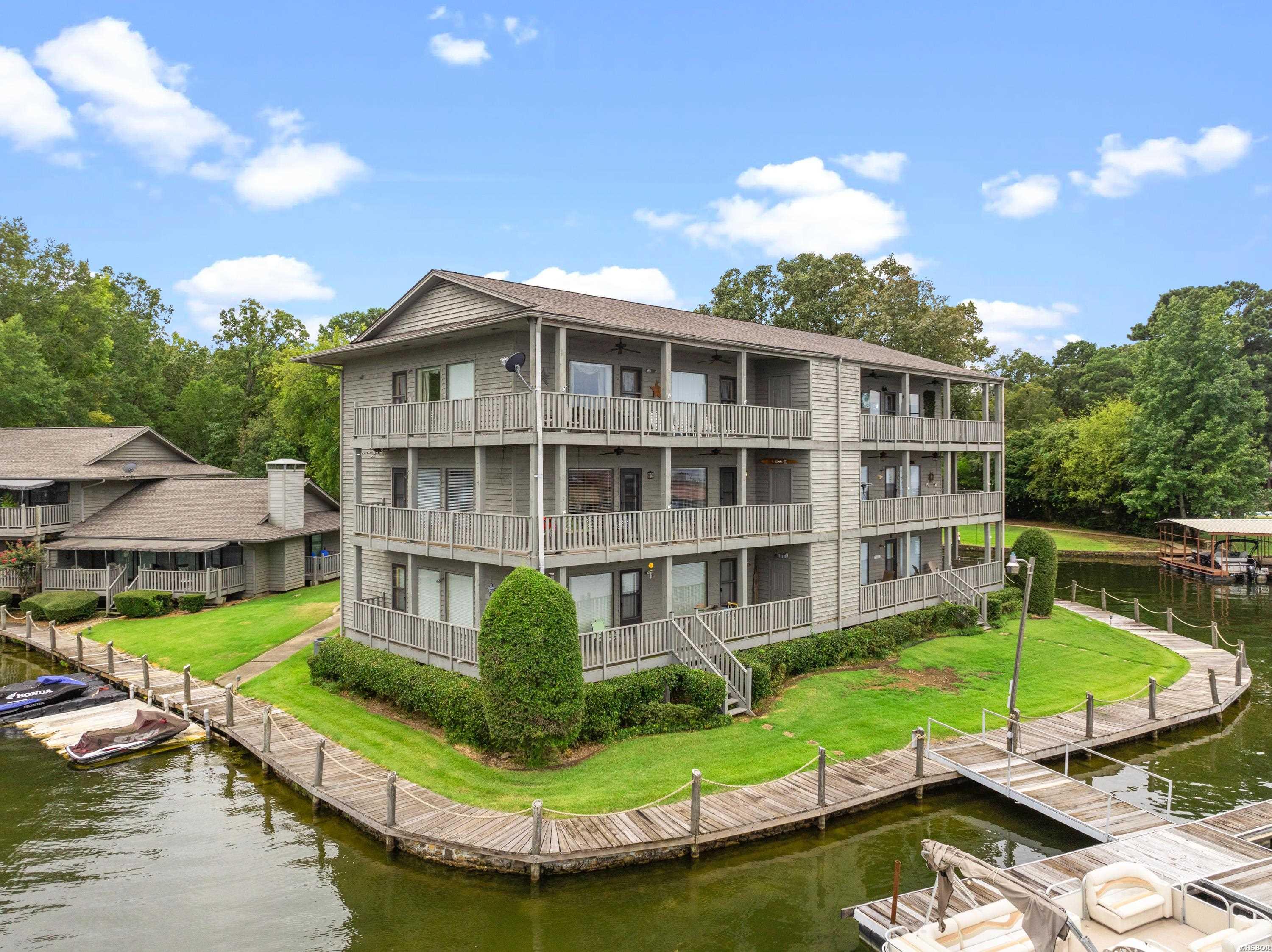 400 Farr Shores Property Photo 2