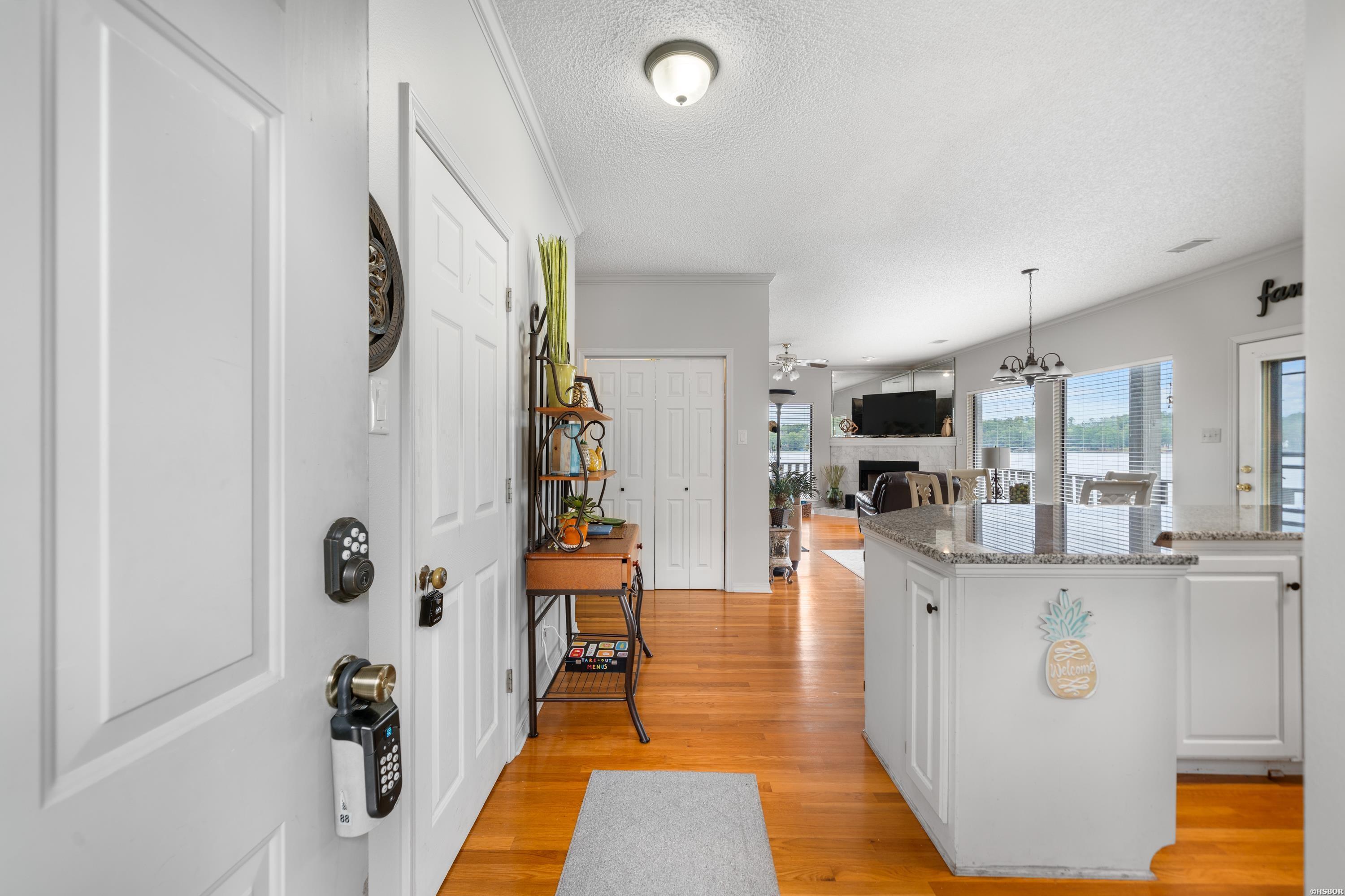 400 Farr Shores Property Photo 3