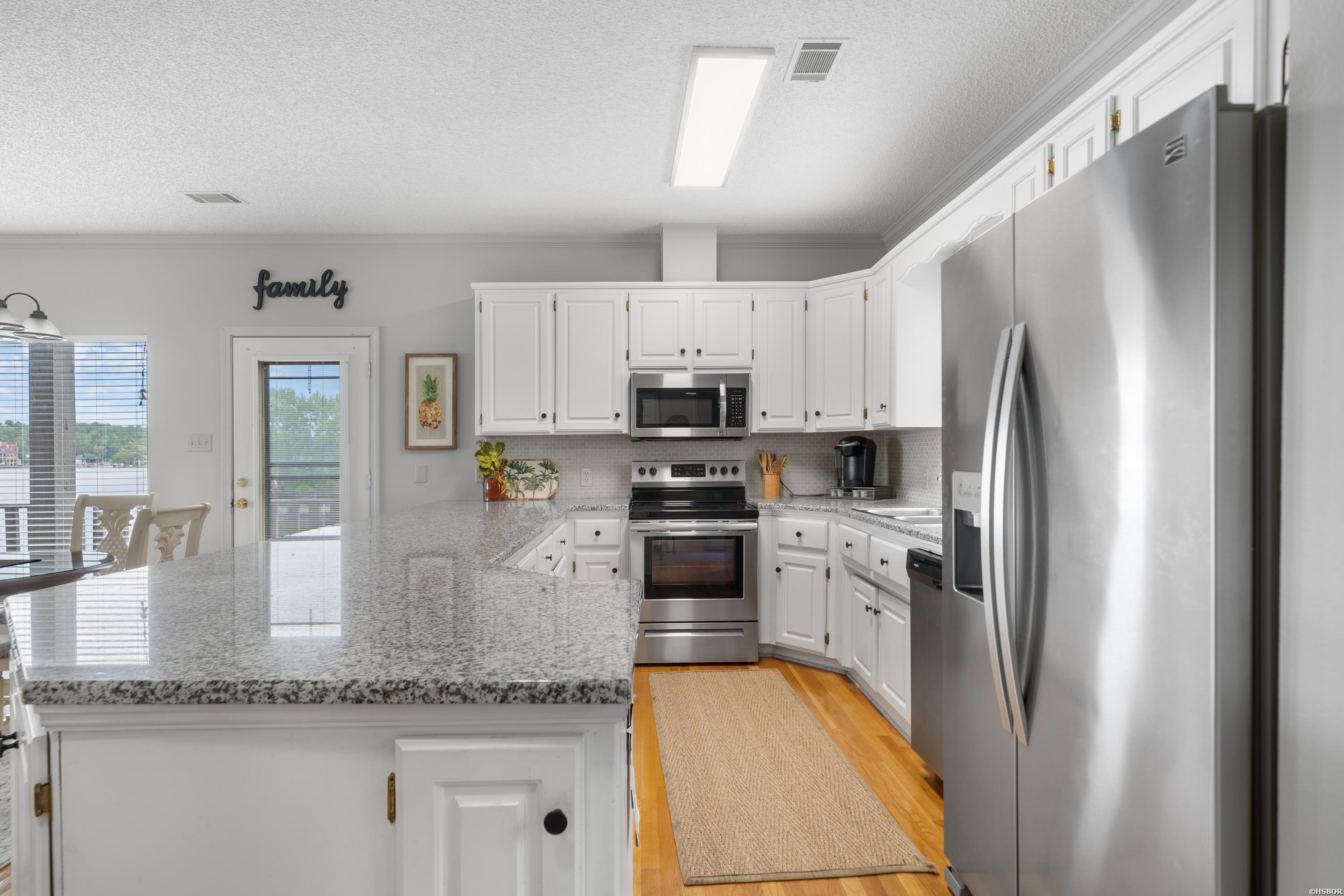 400 Farr Shores Property Photo 4
